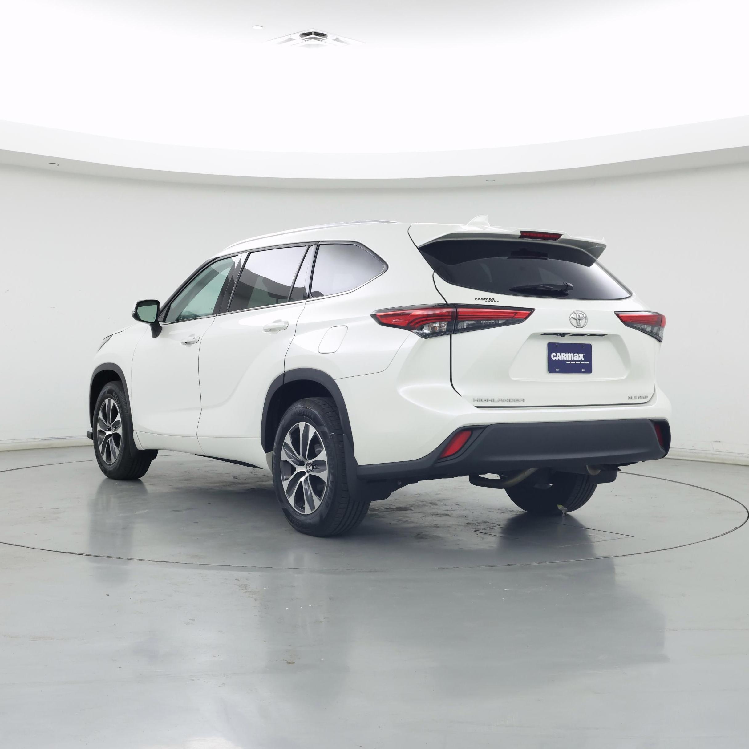 Thumbnail: 2021 Toyota Highlander - 2