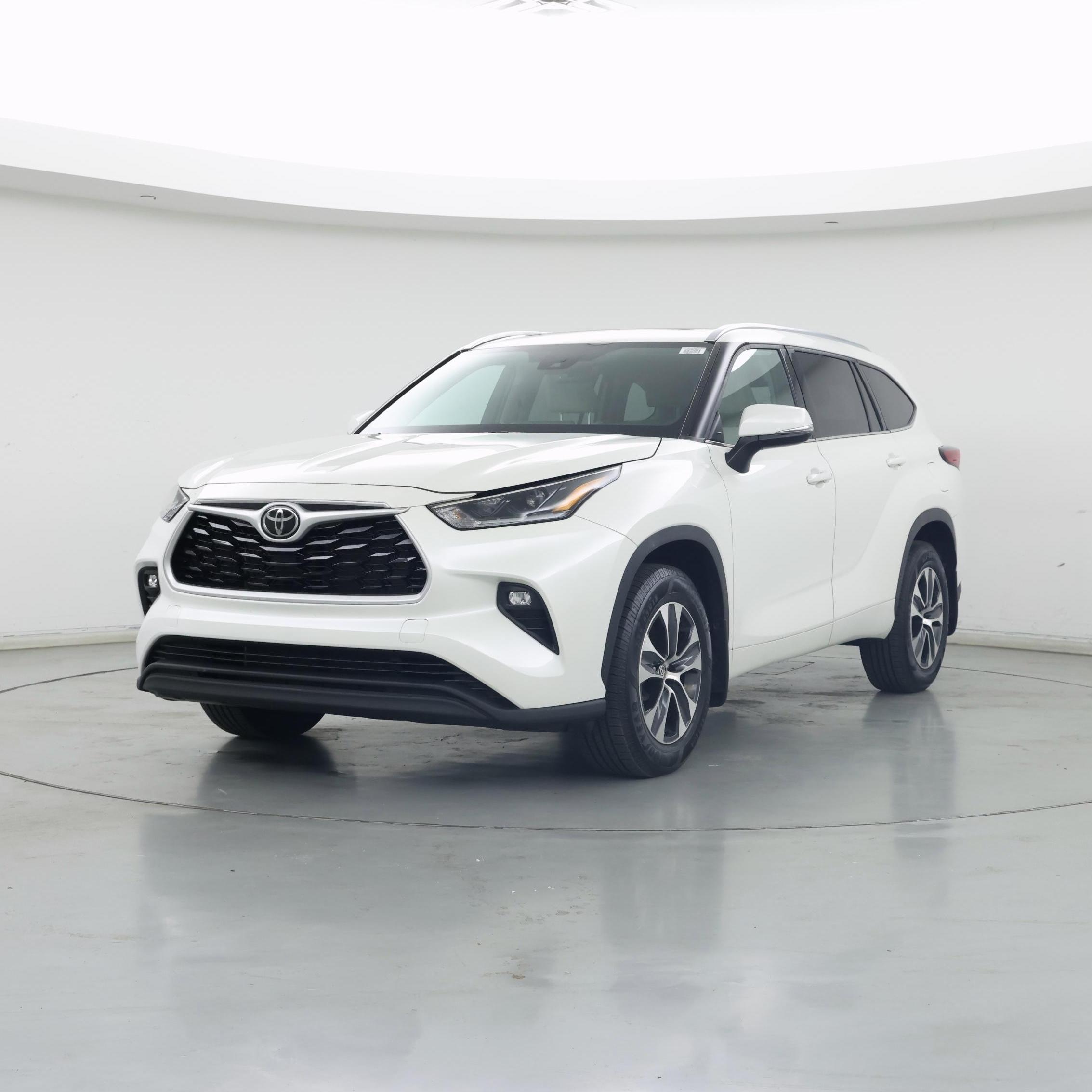 Thumbnail: 2021 Toyota Highlander - 4