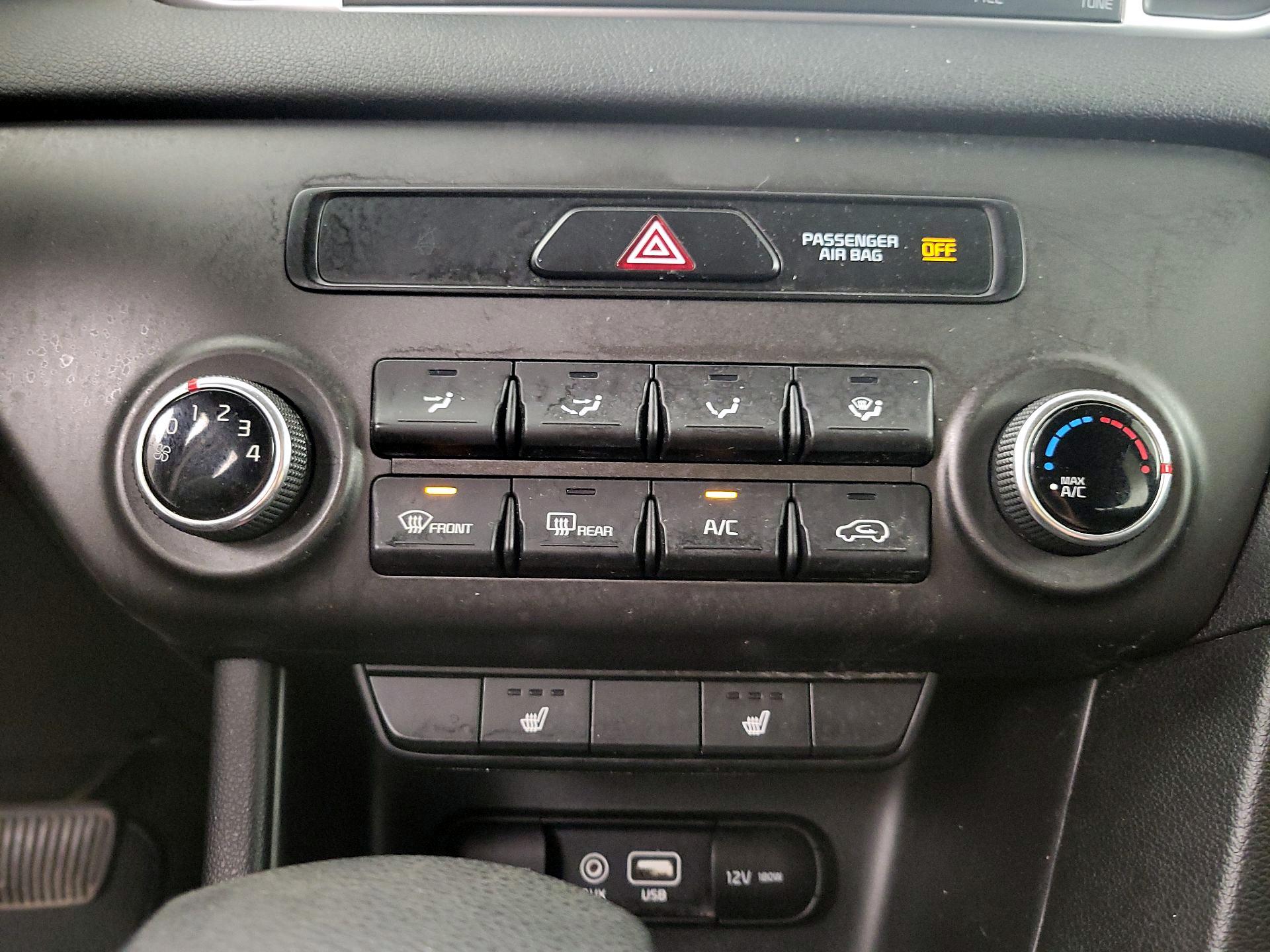 Thumbnail: 2017 Kia Sportage - 16