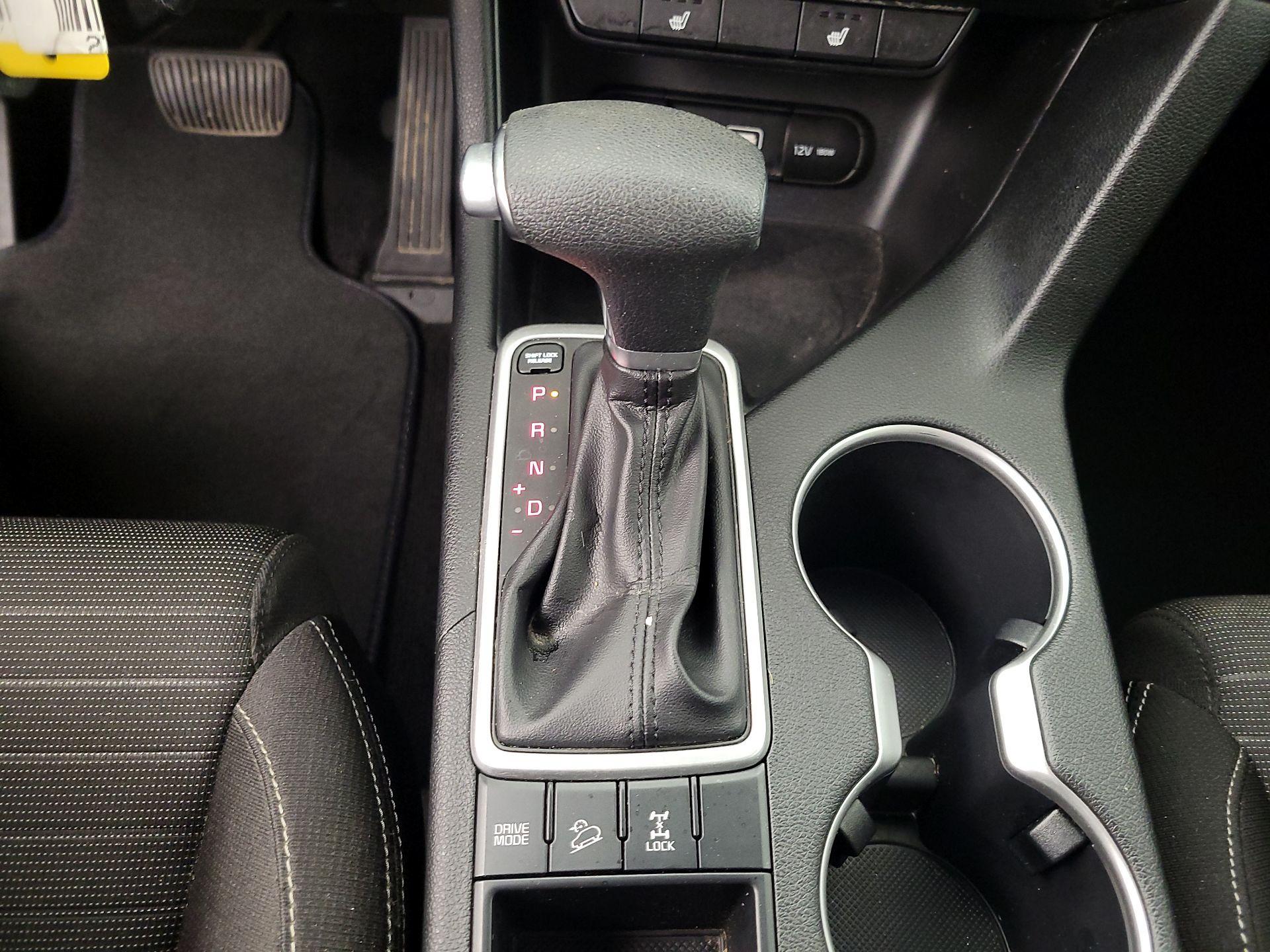 Thumbnail: 2017 Kia Sportage - 17