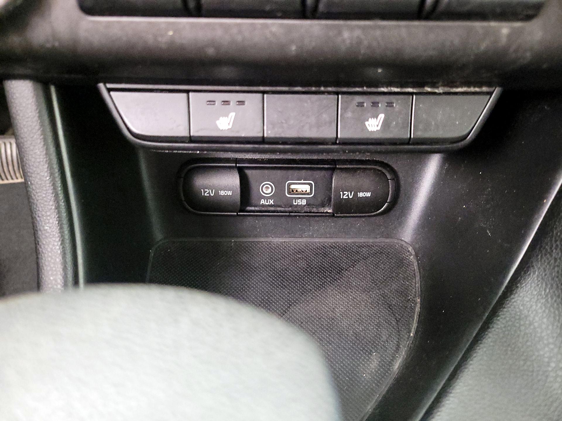 Thumbnail: 2017 Kia Sportage - 18