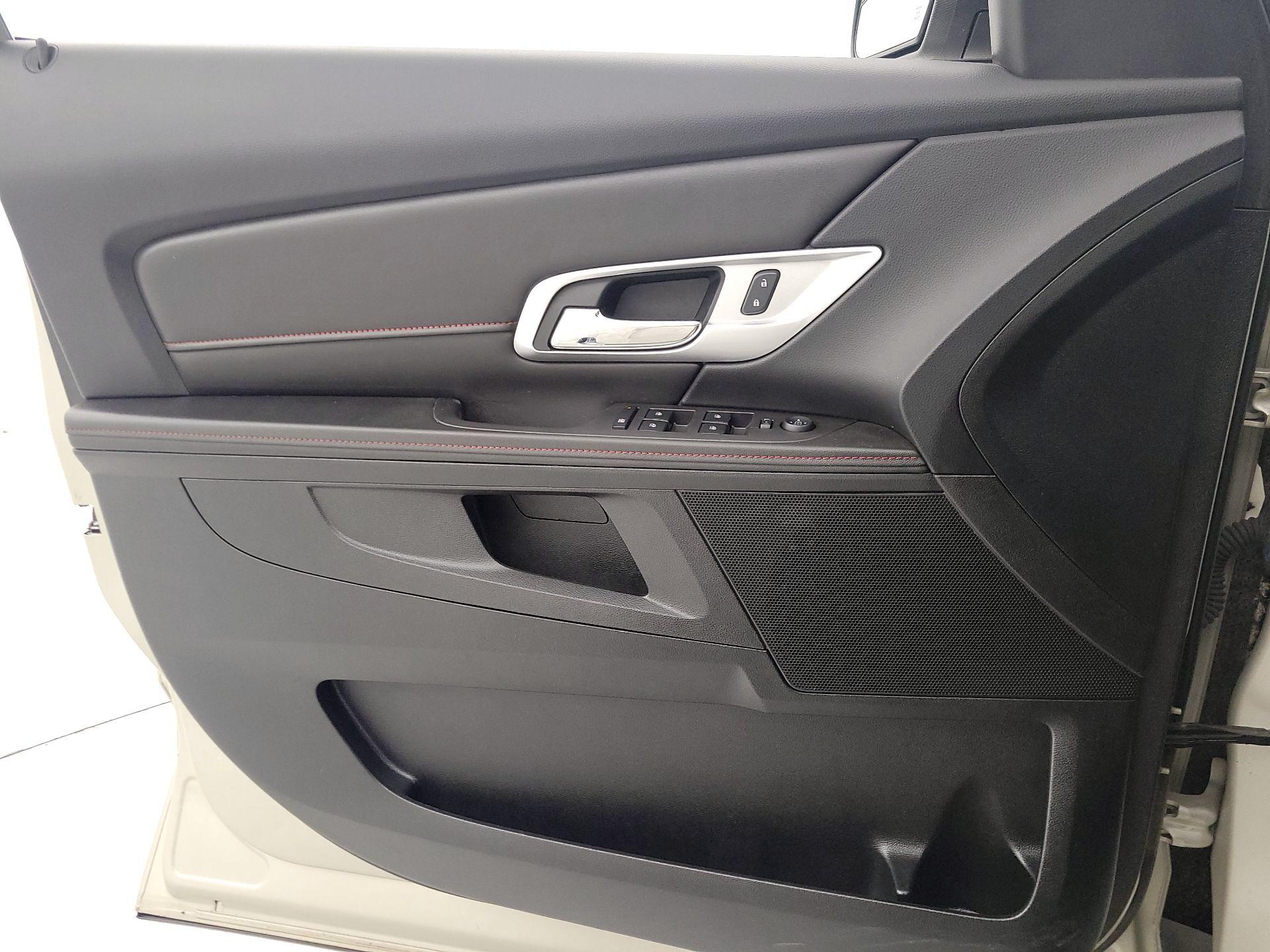 Thumbnail: 2014 GMC Terrain - 12