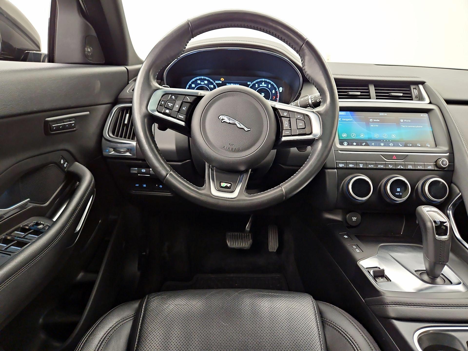 Thumbnail: 2020 Jaguar E-Pace - 10