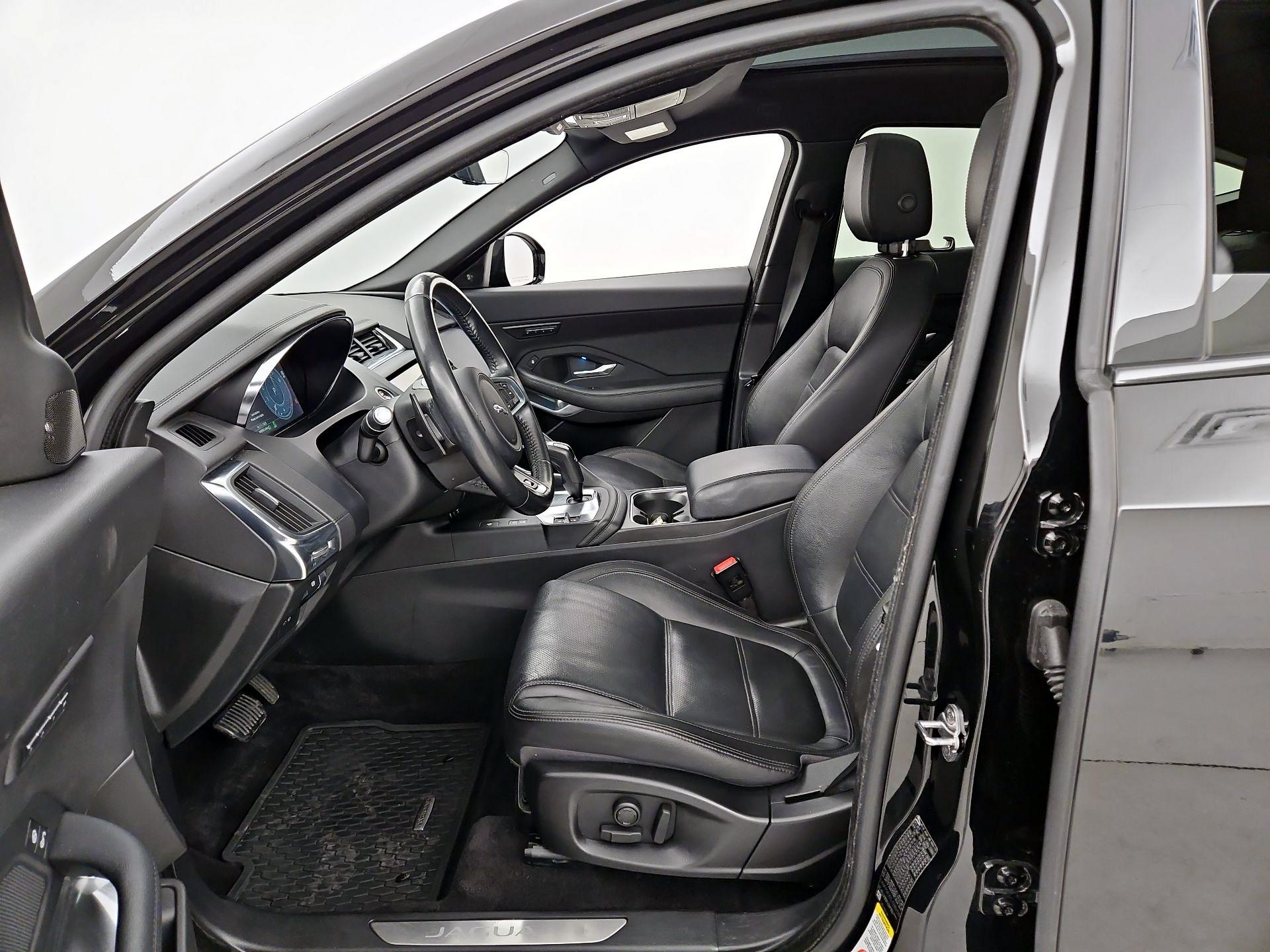 Thumbnail: 2020 Jaguar E-Pace - 11