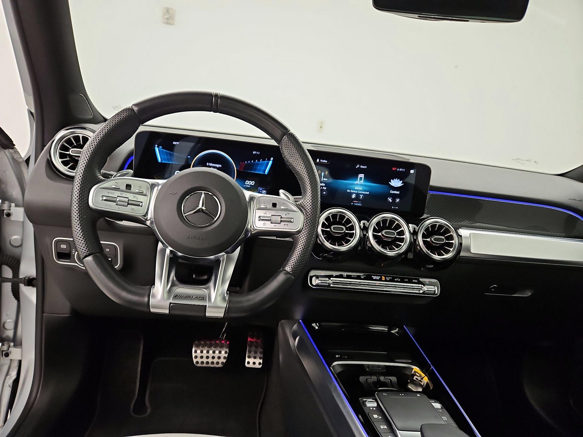 Thumbnail: 2022 Mercedes-Benz GLB - 10