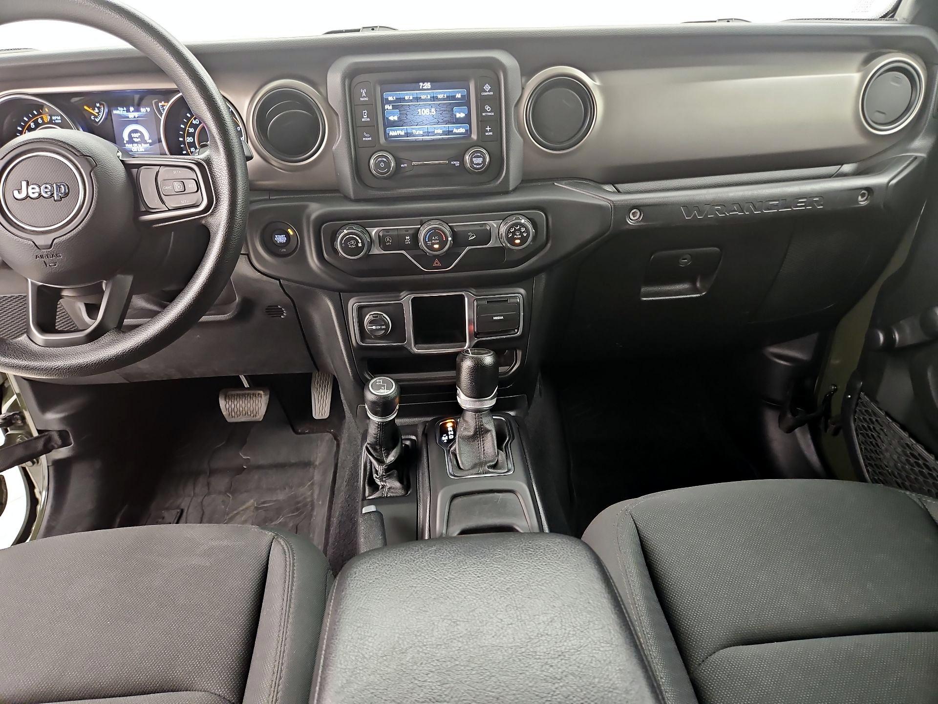 Thumbnail: 2020 Jeep Wrangler - 9