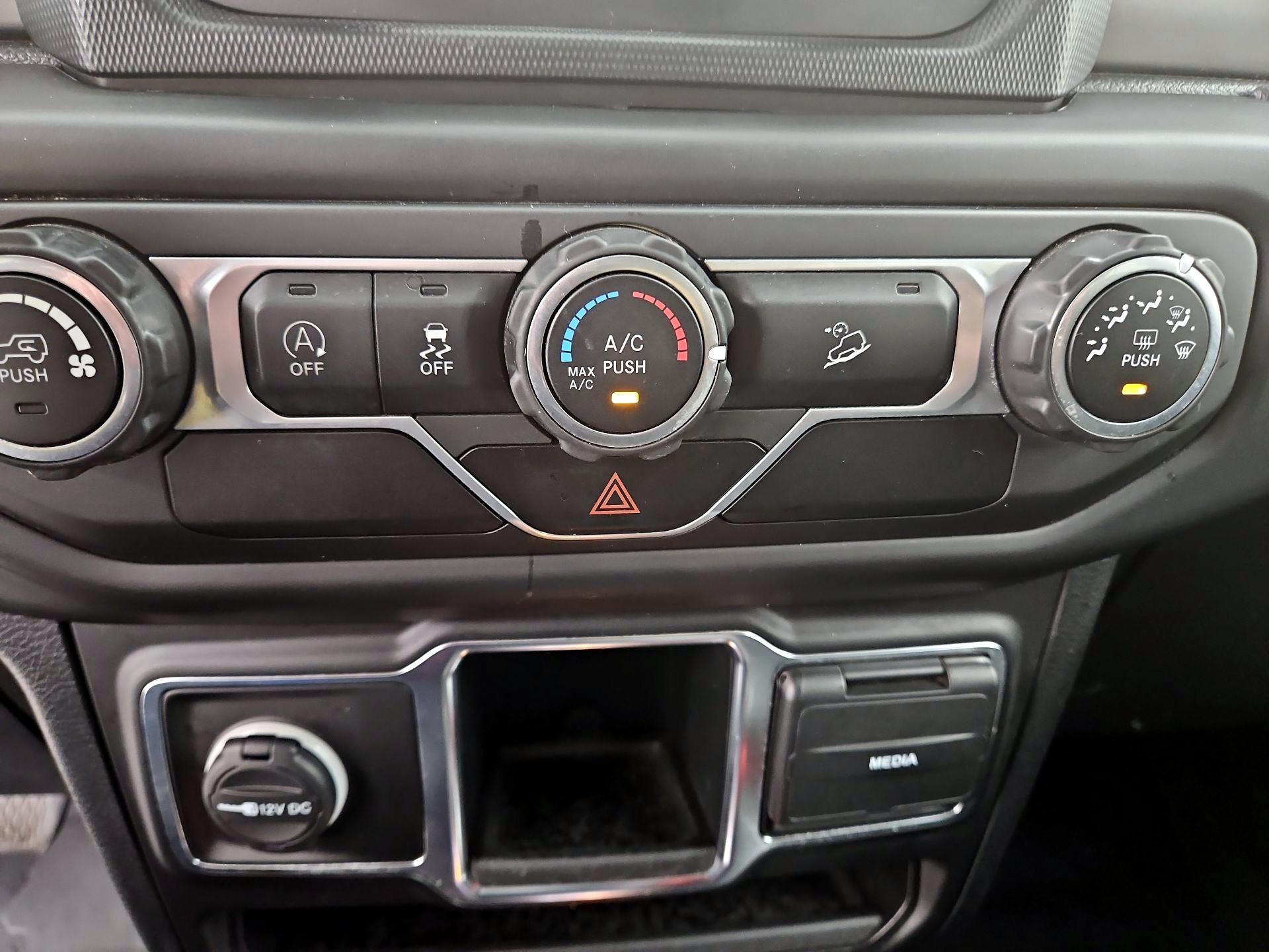 Thumbnail: 2020 Jeep Wrangler - 16