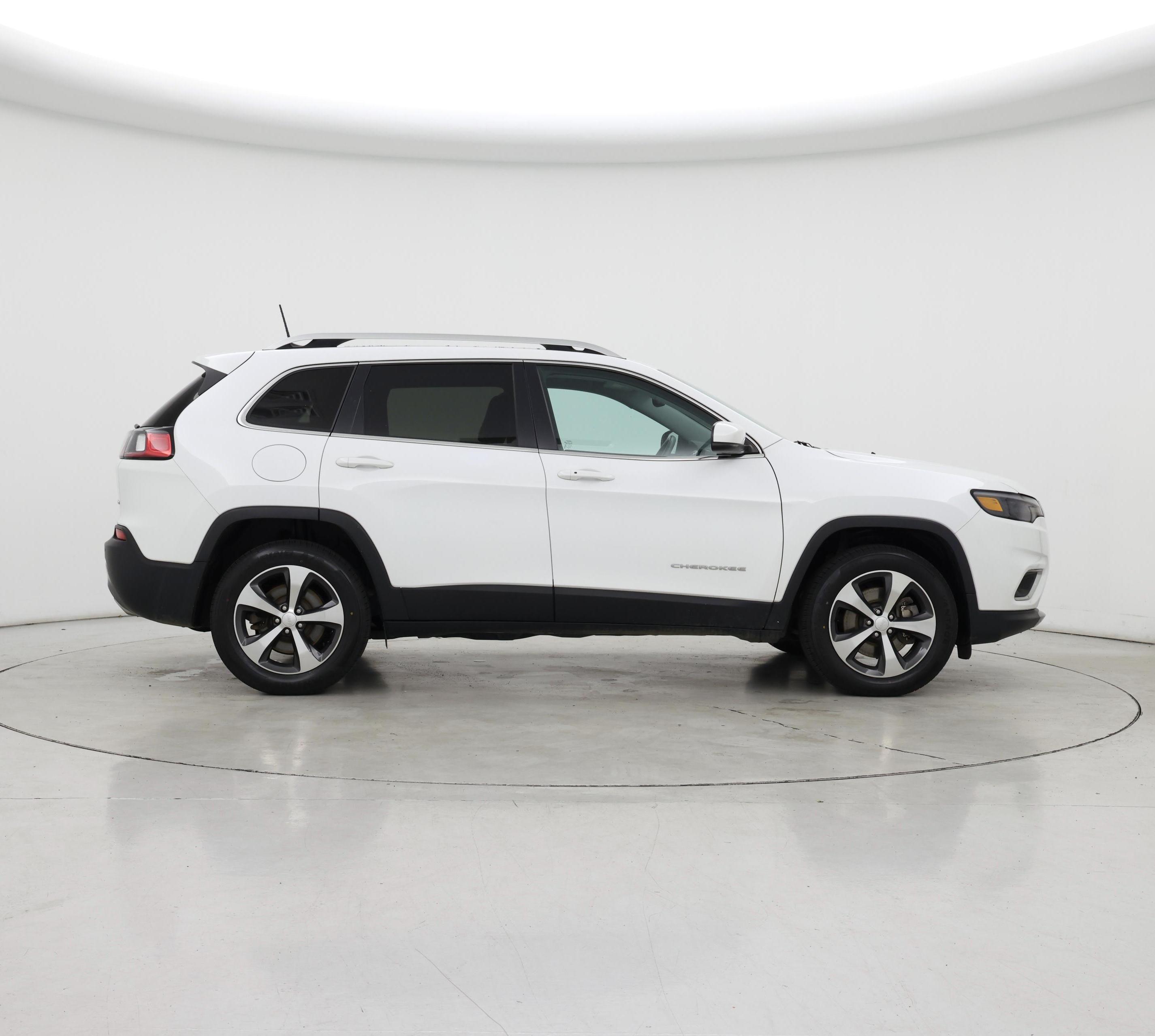 Thumbnail: 2019 Jeep Cherokee - 7