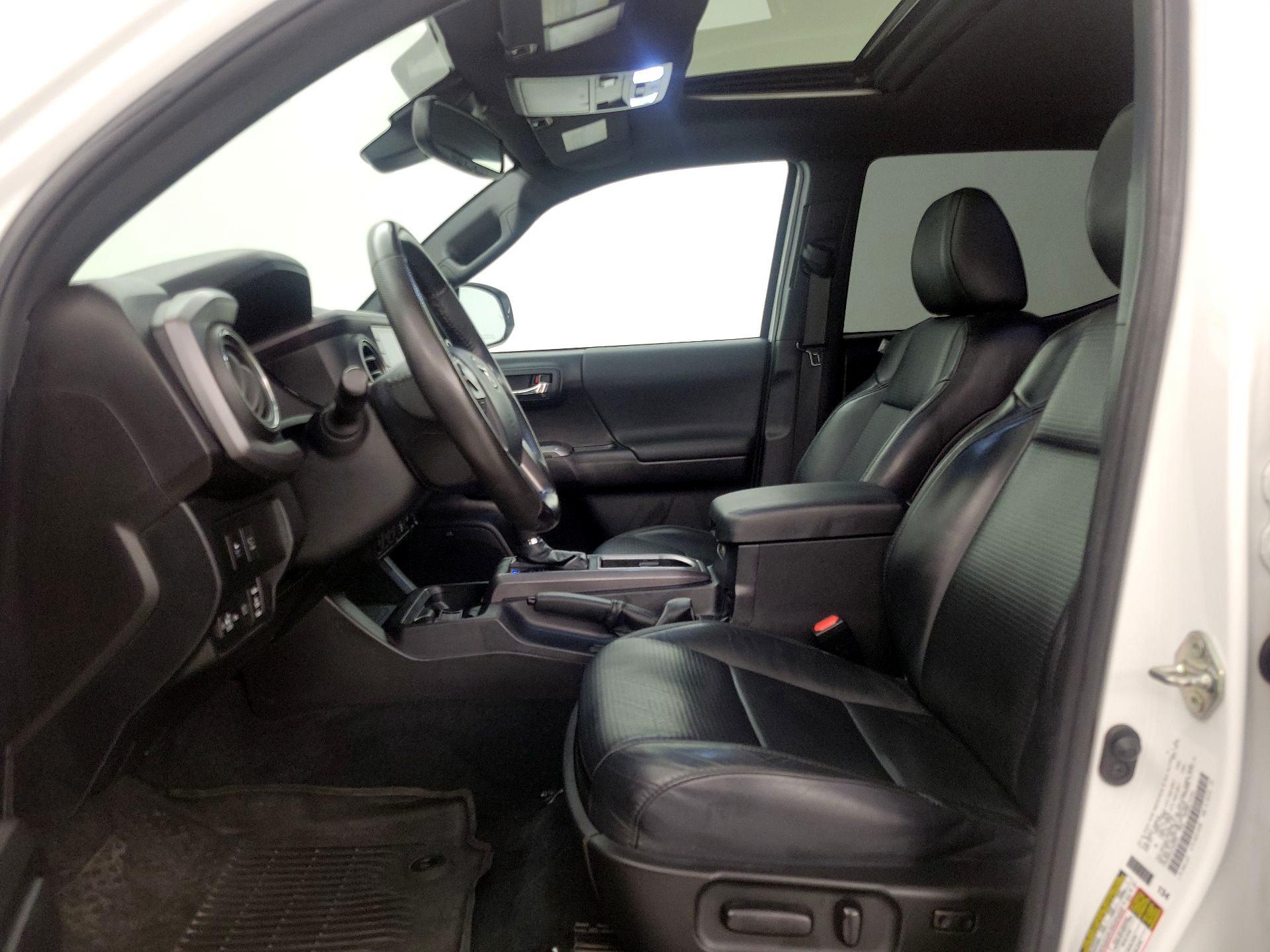 Thumbnail: 2020 Toyota Tacoma - 11