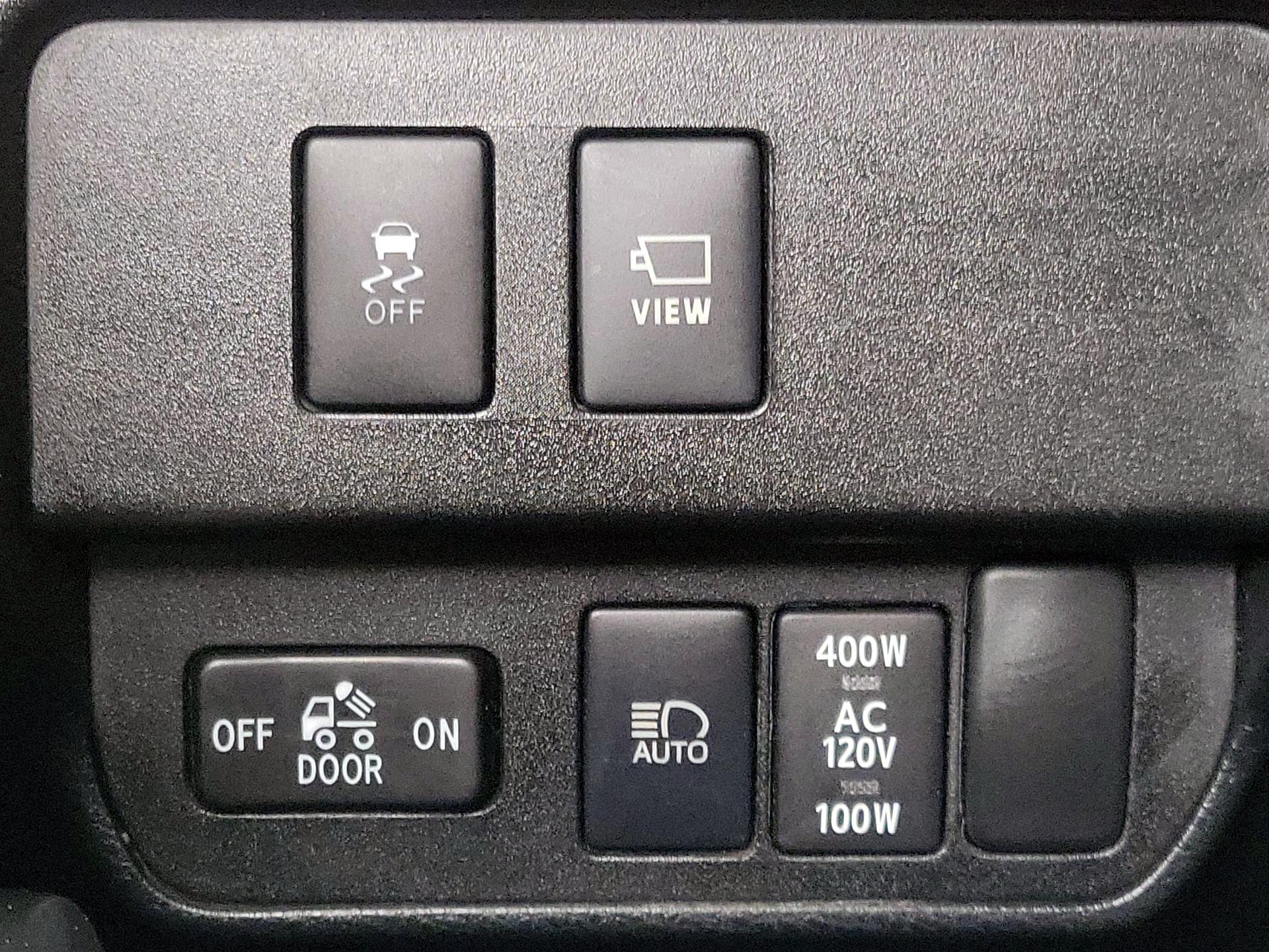 Thumbnail: 2020 Toyota Tacoma - 13