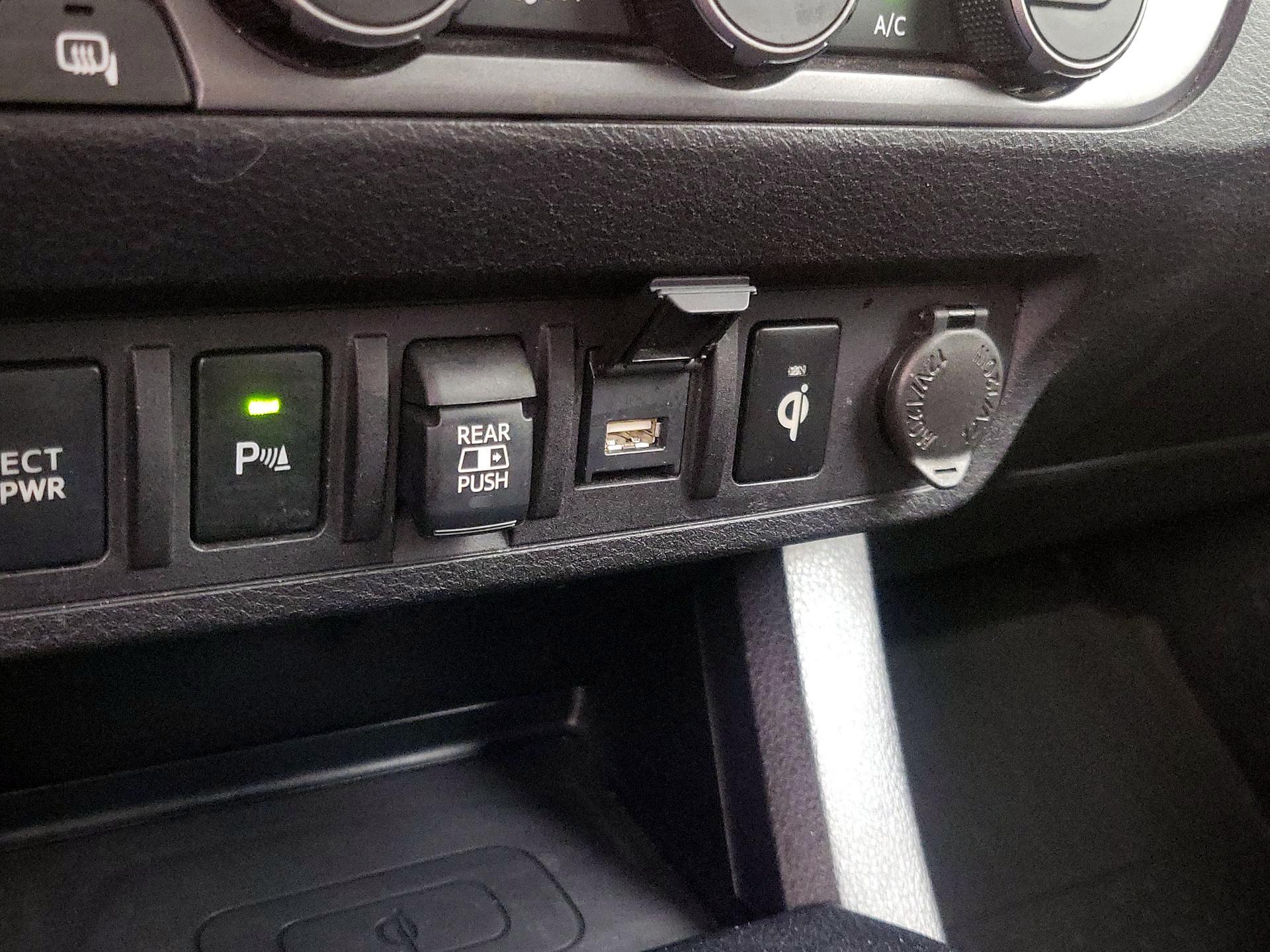 Thumbnail: 2020 Toyota Tacoma - 19