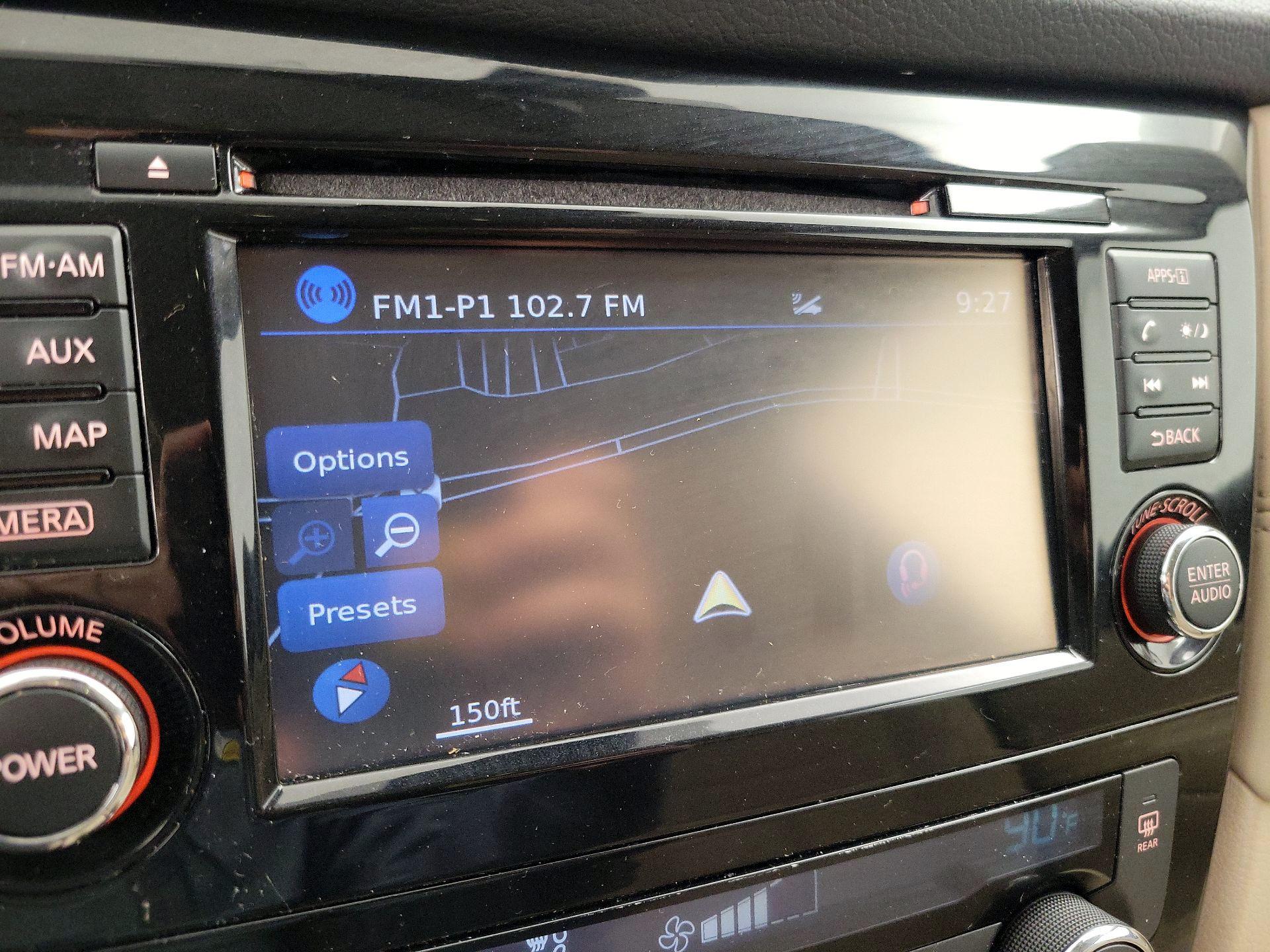 Thumbnail: 2017 Nissan Rogue - 14