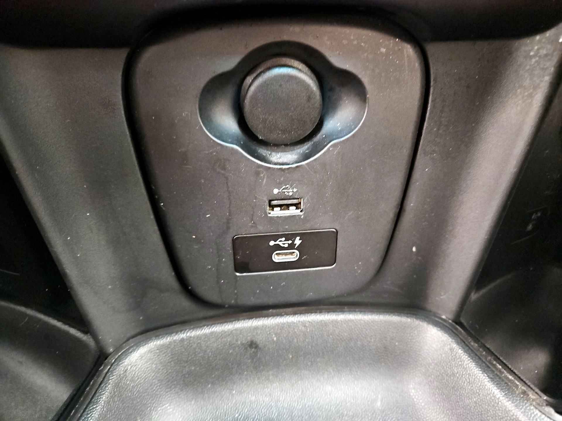 Thumbnail: 2022 MINI Cooper - 19