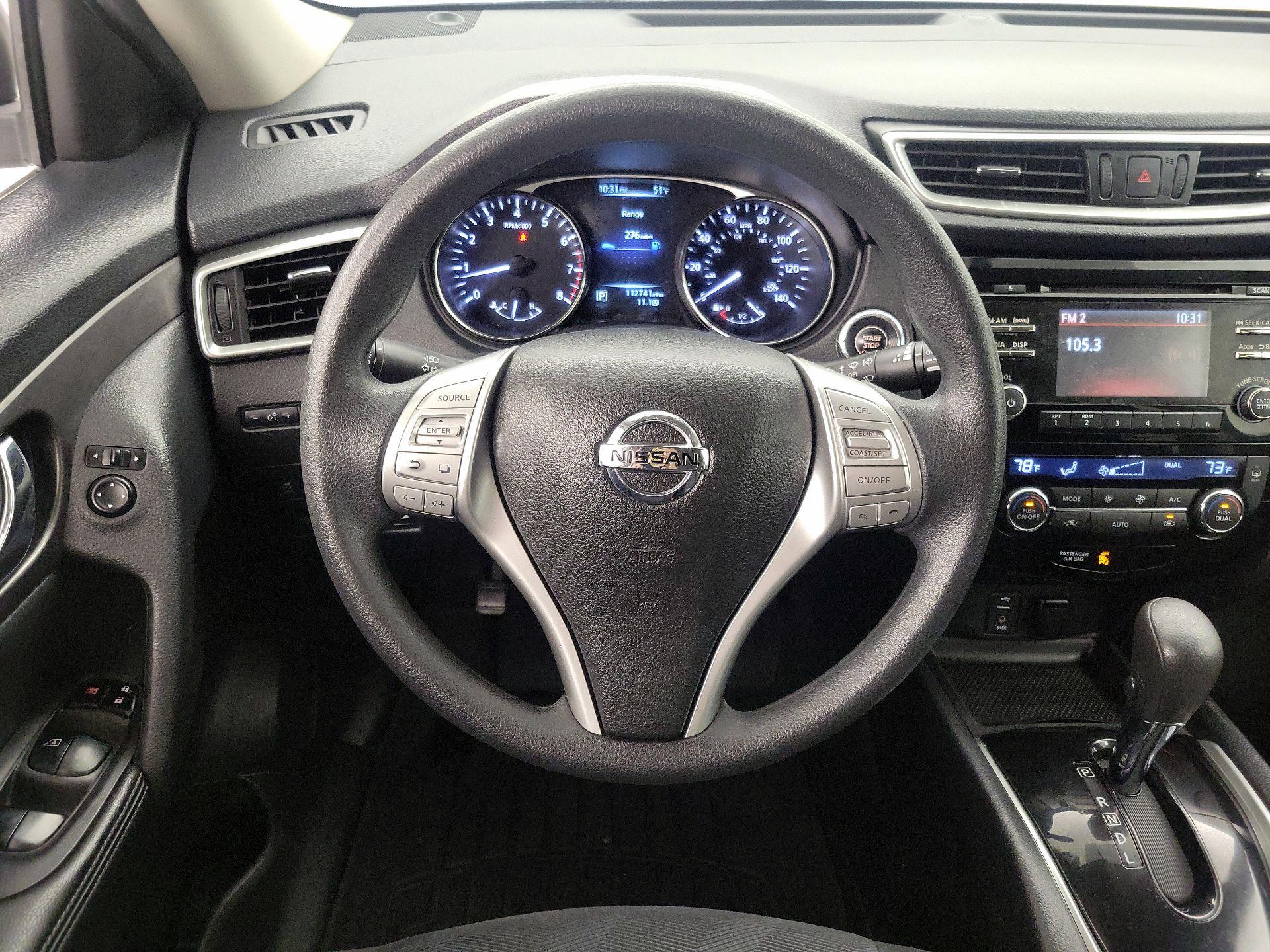 Thumbnail: 2015 Nissan Rogue - 10