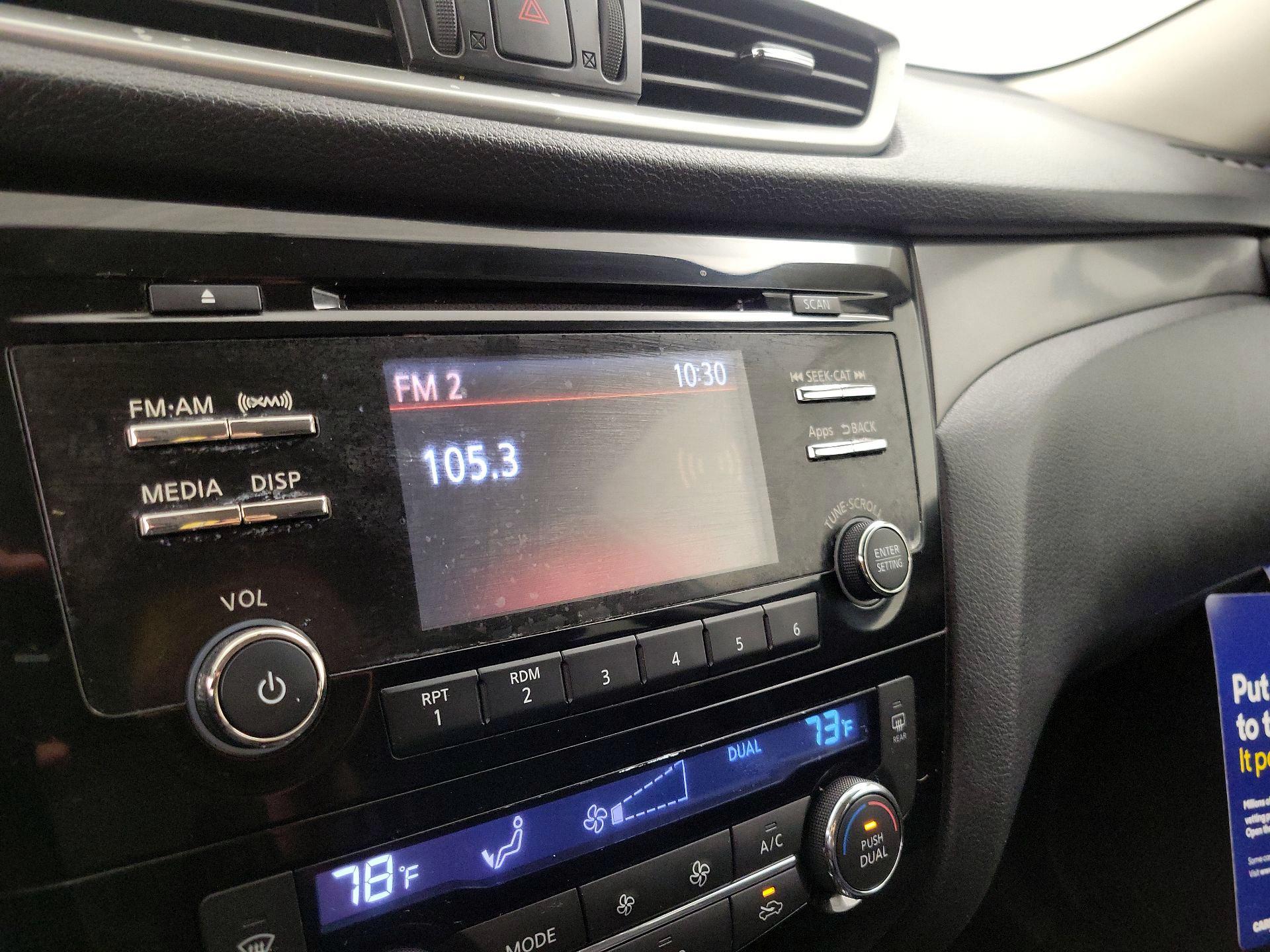 Thumbnail: 2015 Nissan Rogue - 15