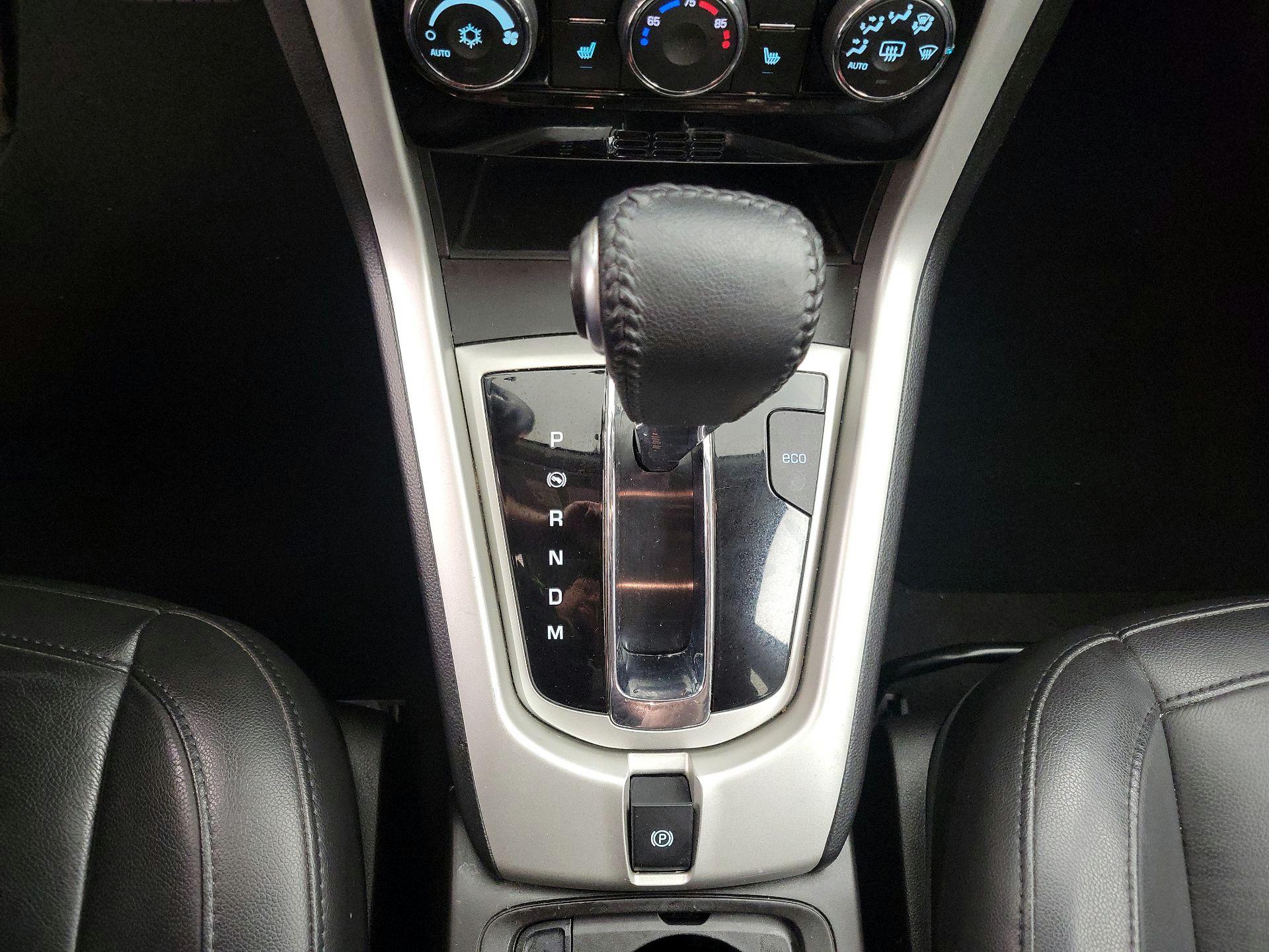 Thumbnail: 2015 Chevrolet Captiva Sport - 17