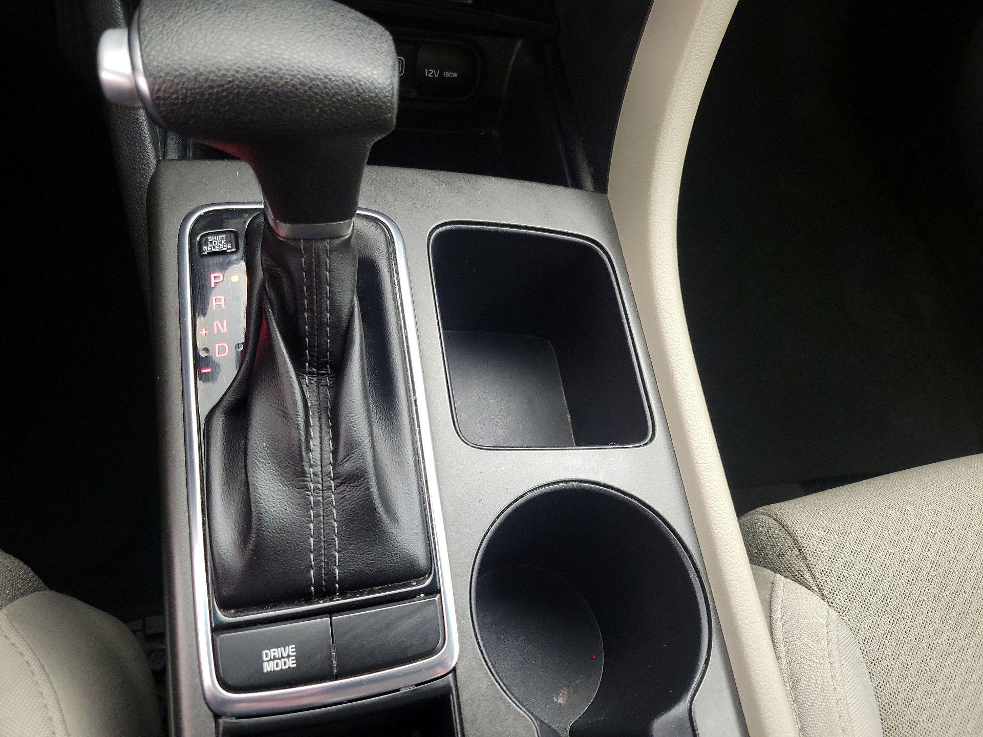 Thumbnail: 2018 Kia Optima - 17