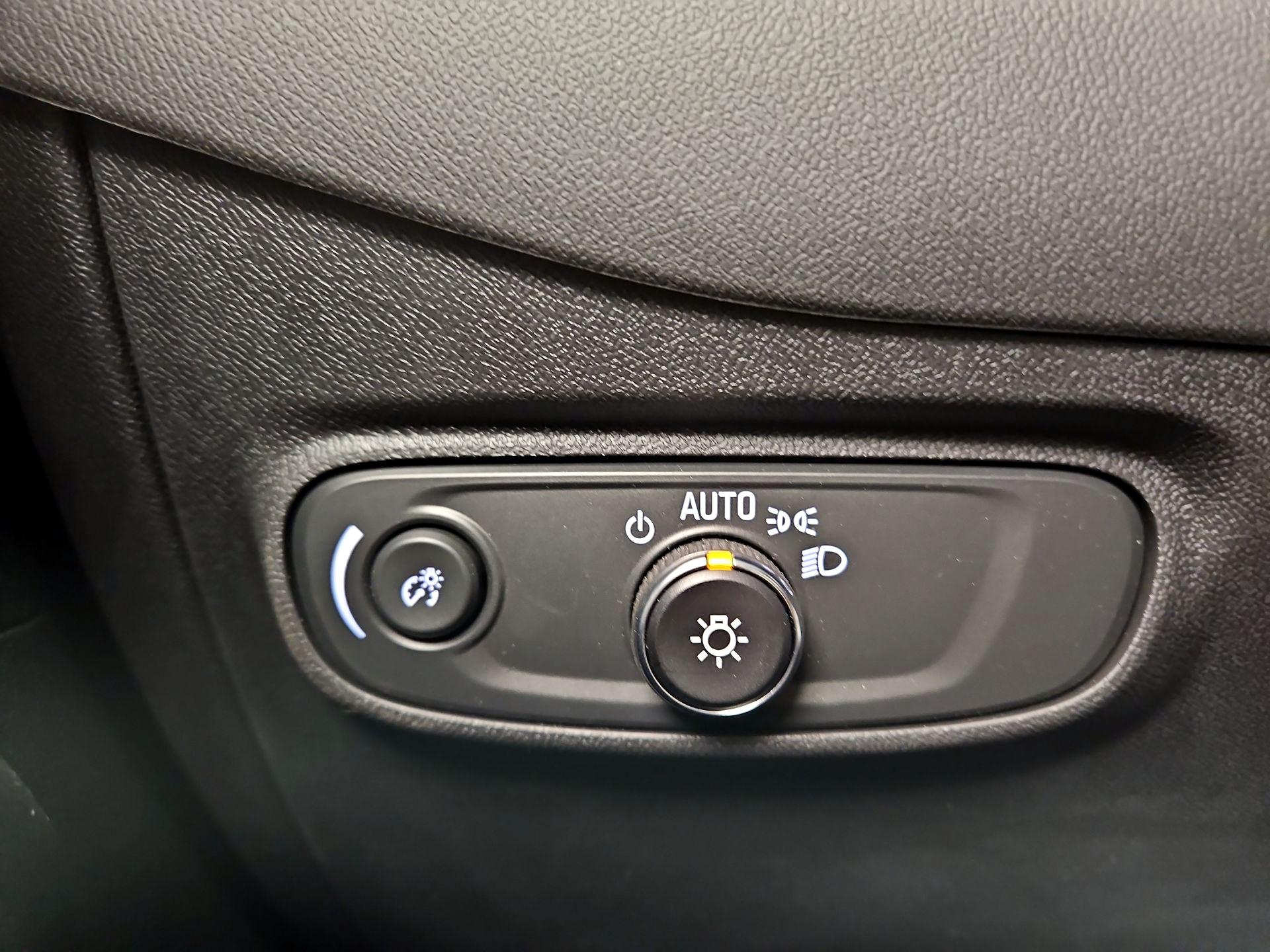 Thumbnail: 2024 Chevrolet Equinox - 13