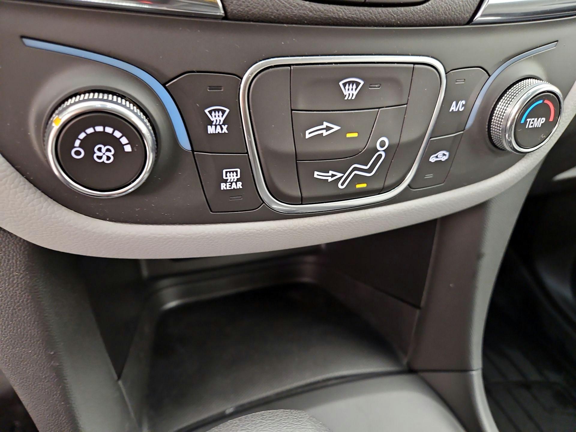 Thumbnail: 2024 Chevrolet Equinox - 16