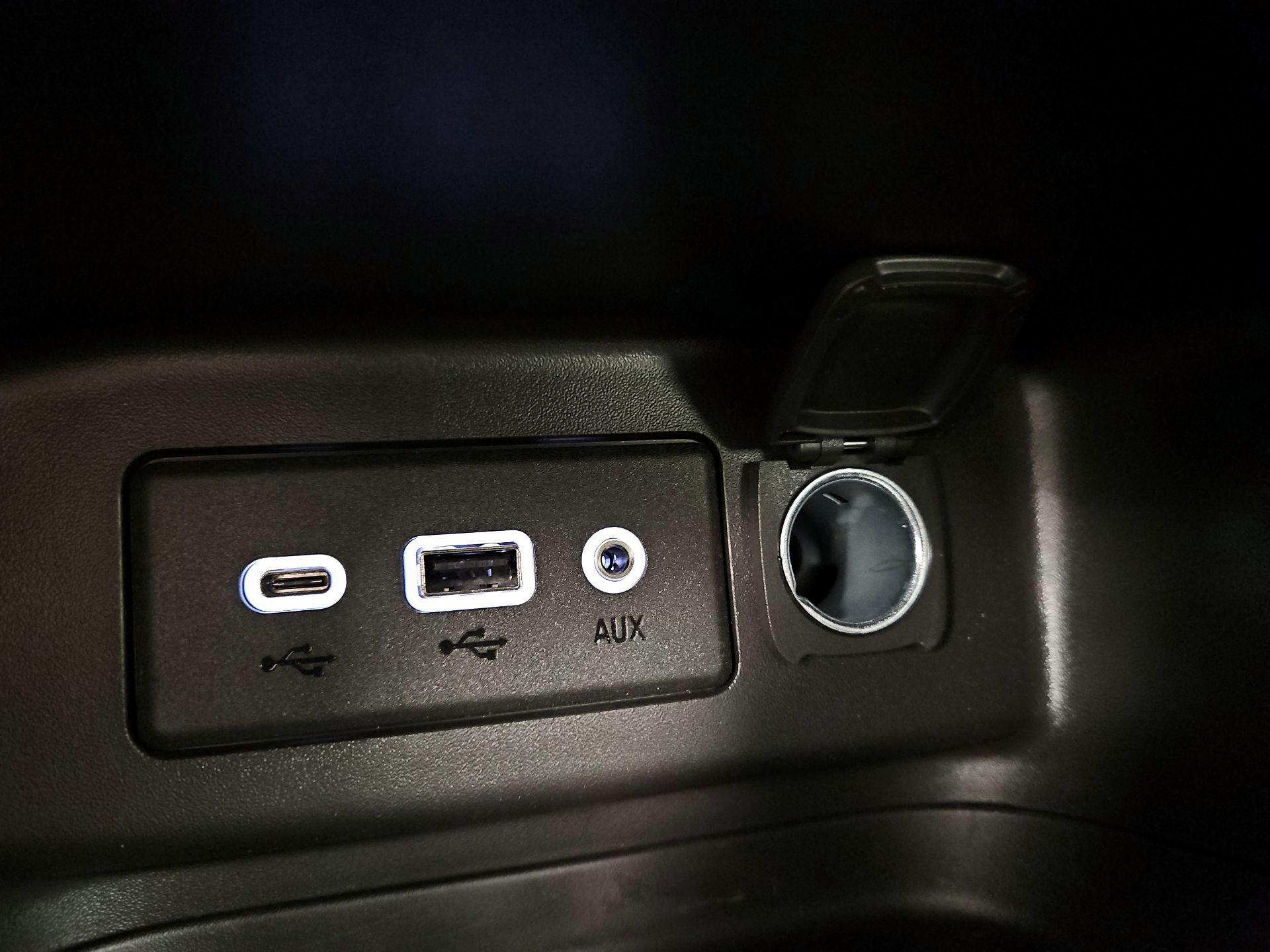 Thumbnail: 2024 Chevrolet Equinox - 18