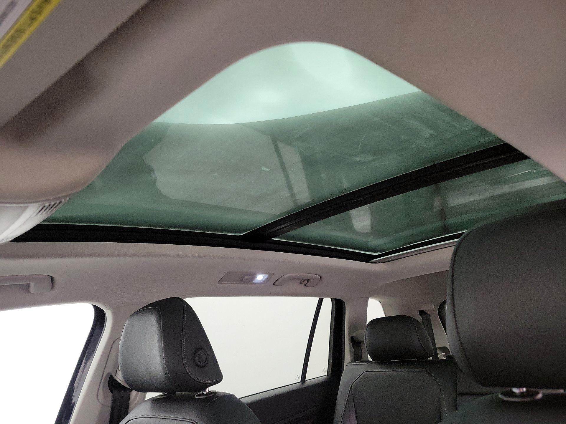 Thumbnail: 2019 Volkswagen Tiguan - 19