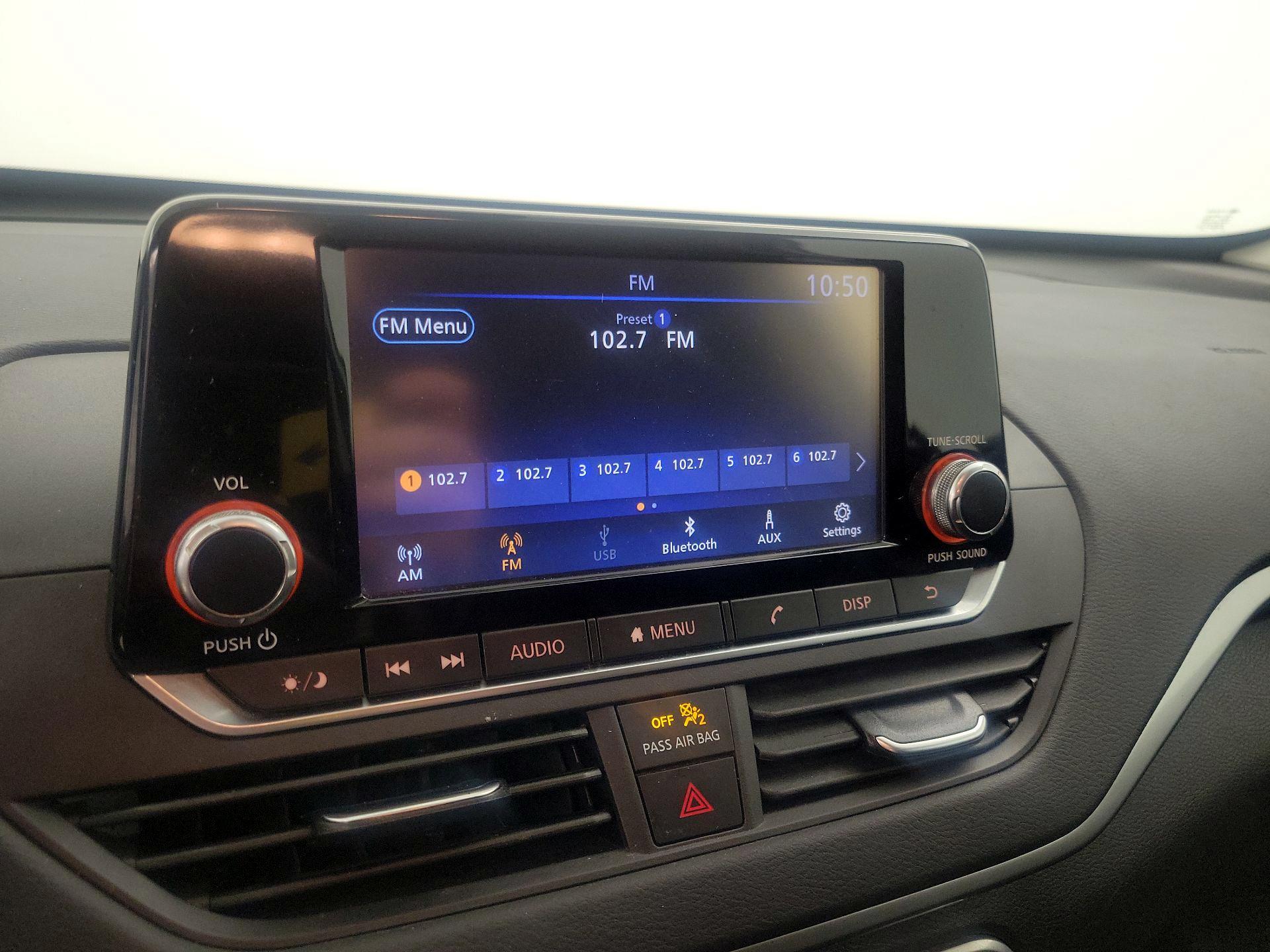 Thumbnail: 2021 Nissan Altima - 15