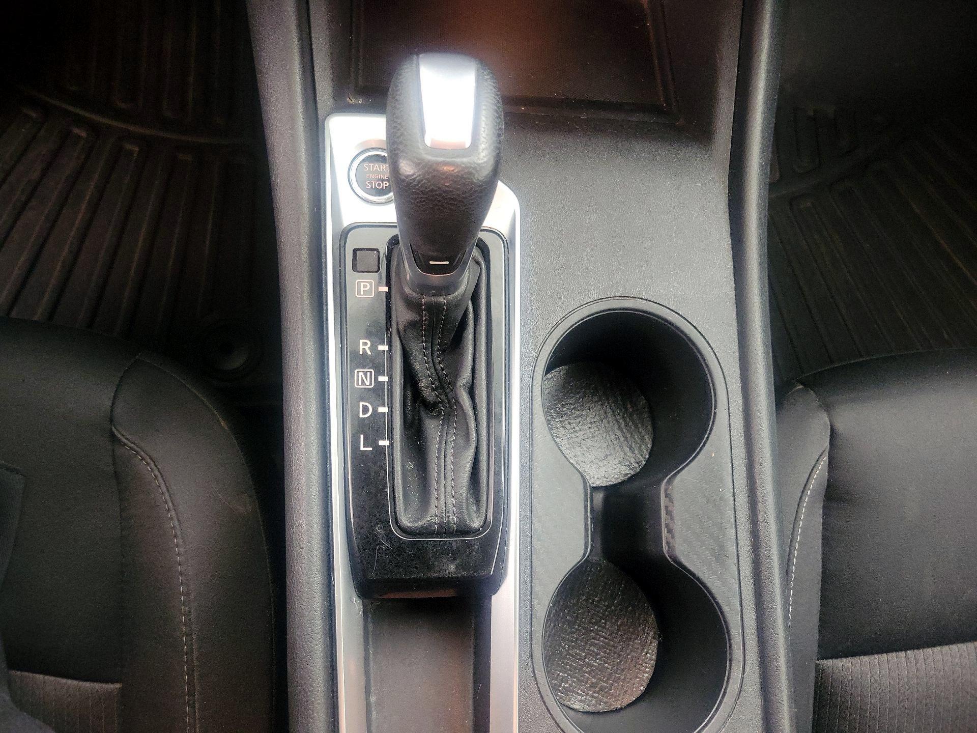 Thumbnail: 2021 Nissan Altima - 17