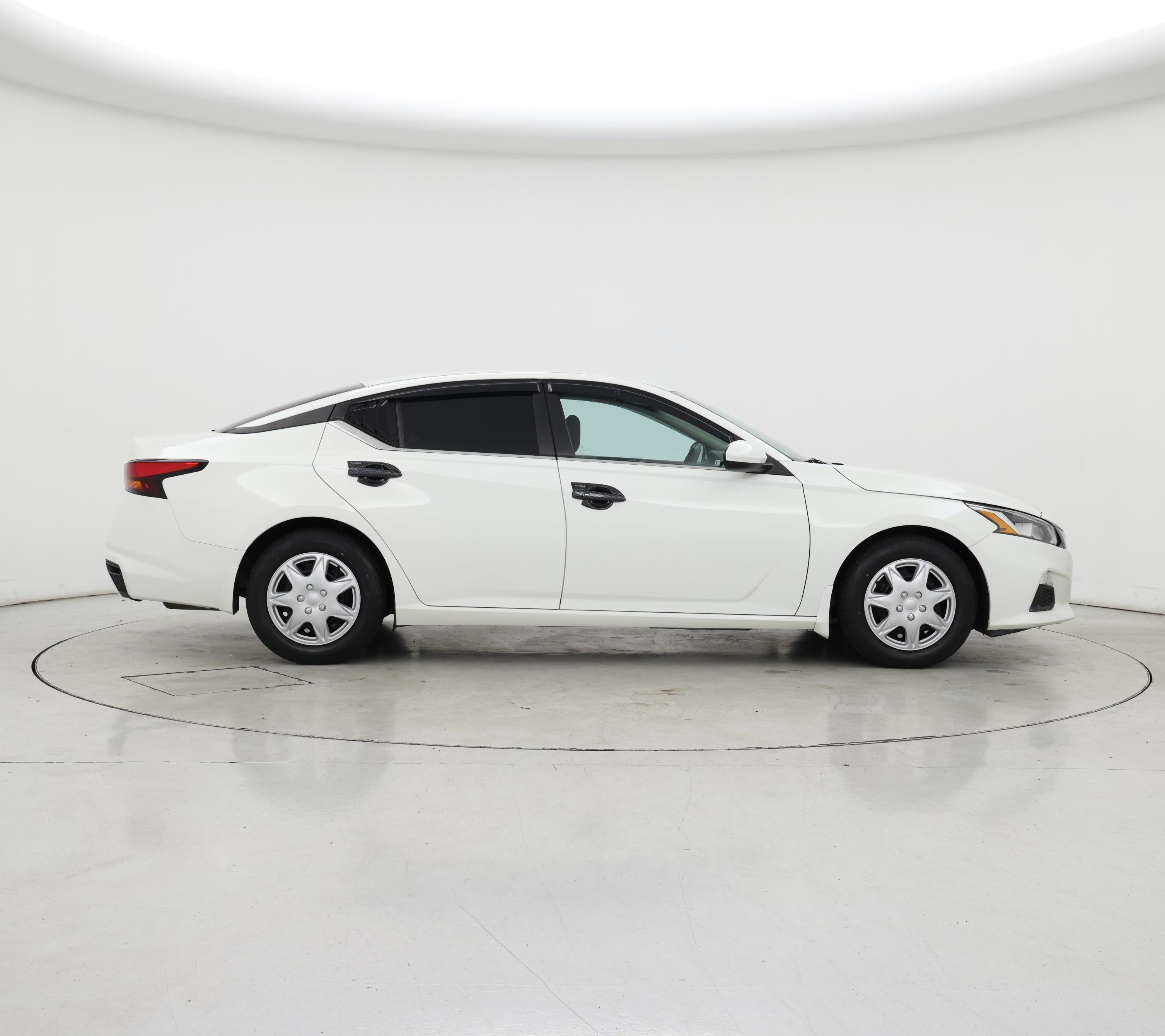 Thumbnail: 2021 Nissan Altima - 7