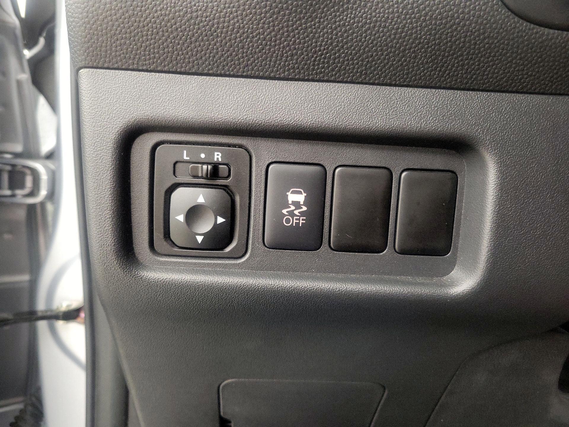 Thumbnail: 2018 Mitsubishi Mirage G4 - 13