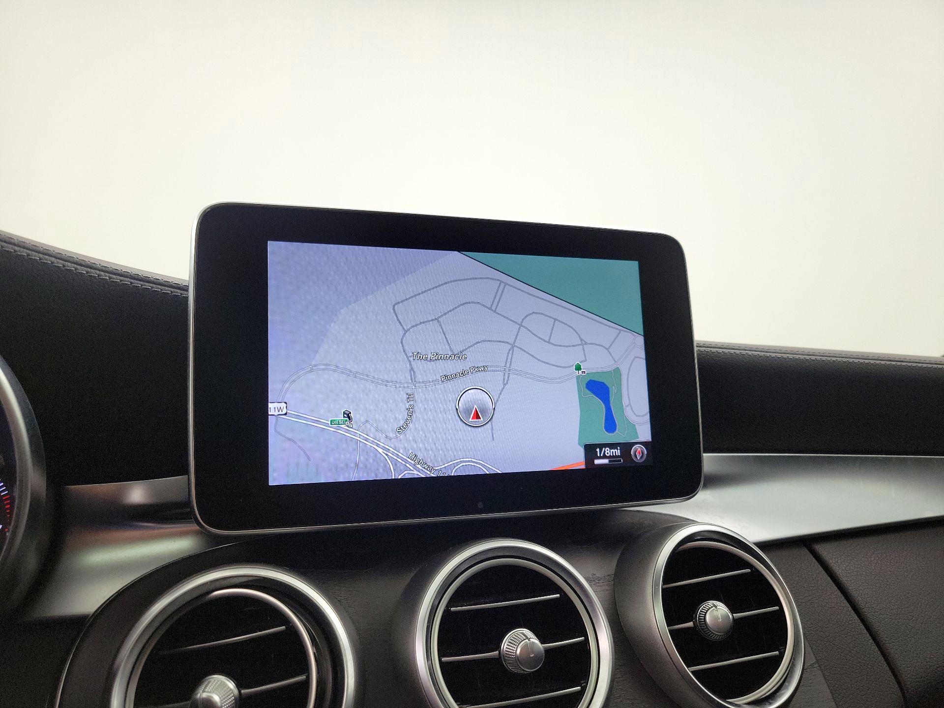 Thumbnail: 2016 Mercedes-Benz C-Class - 14