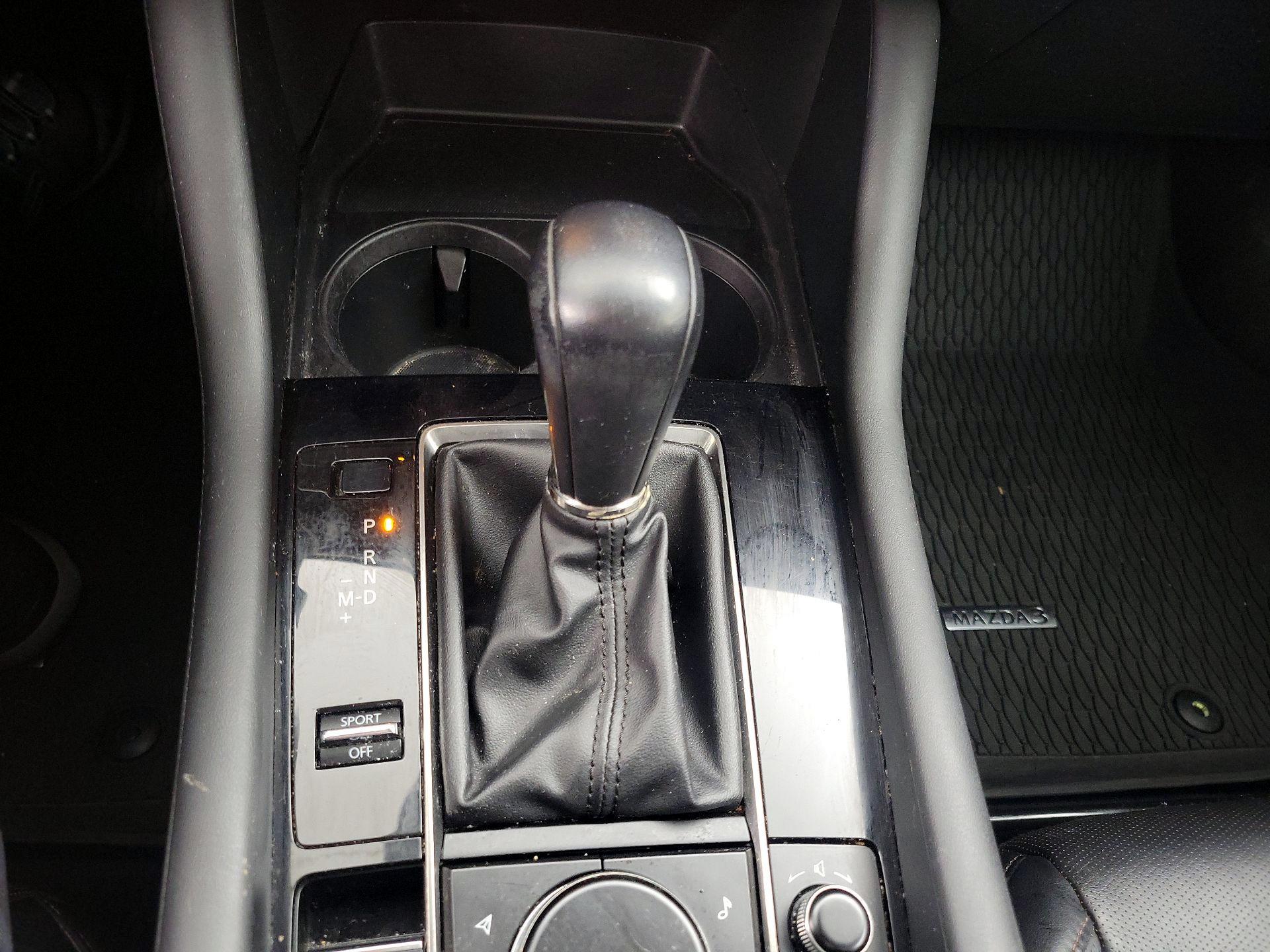 Thumbnail: 2021 Mazda Mazda3 - 18