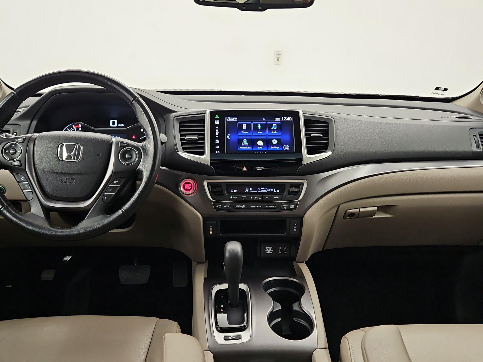 Thumbnail: 2016 Honda Pilot - 9