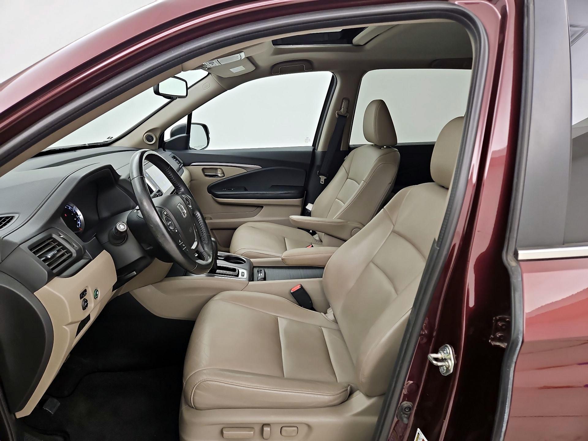 Thumbnail: 2016 Honda Pilot - 11
