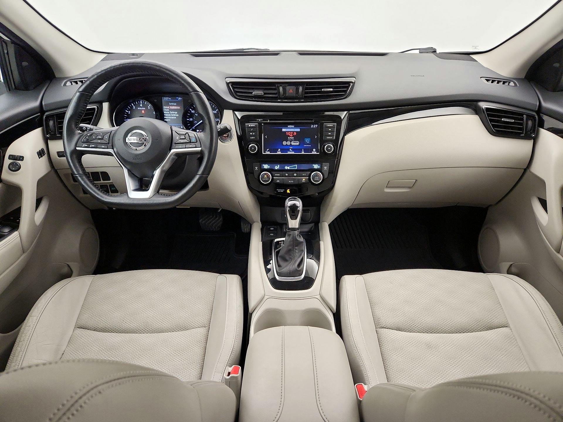 Thumbnail: 2022 Nissan Rogue Sport - 9