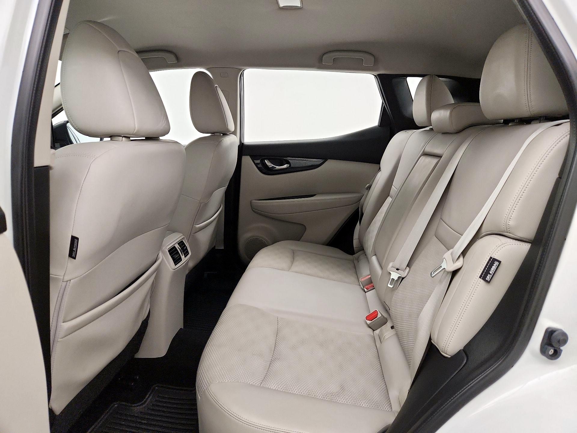 Thumbnail: 2022 Nissan Rogue Sport - 19