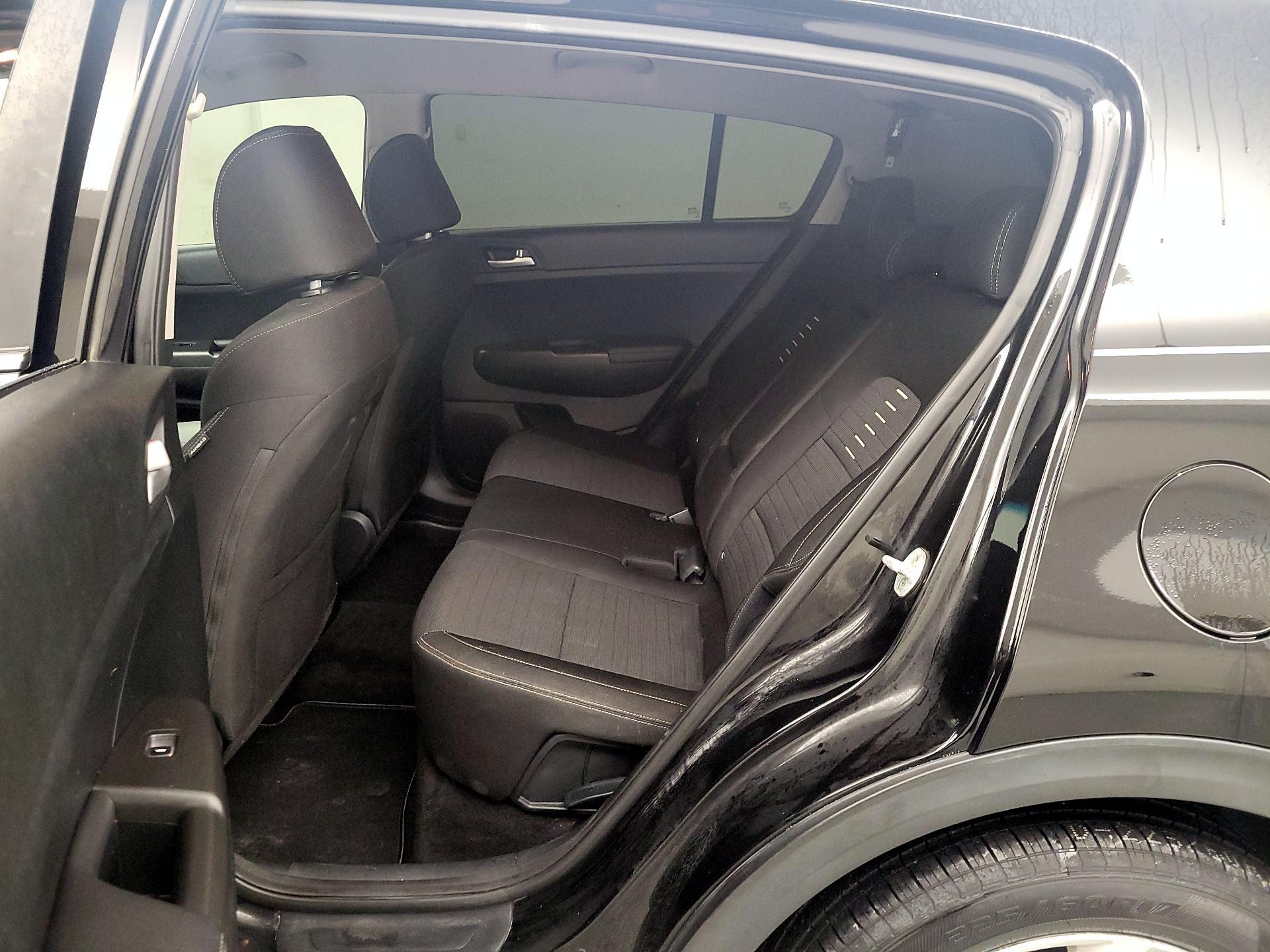 Thumbnail: 2018 Kia Sportage - 19