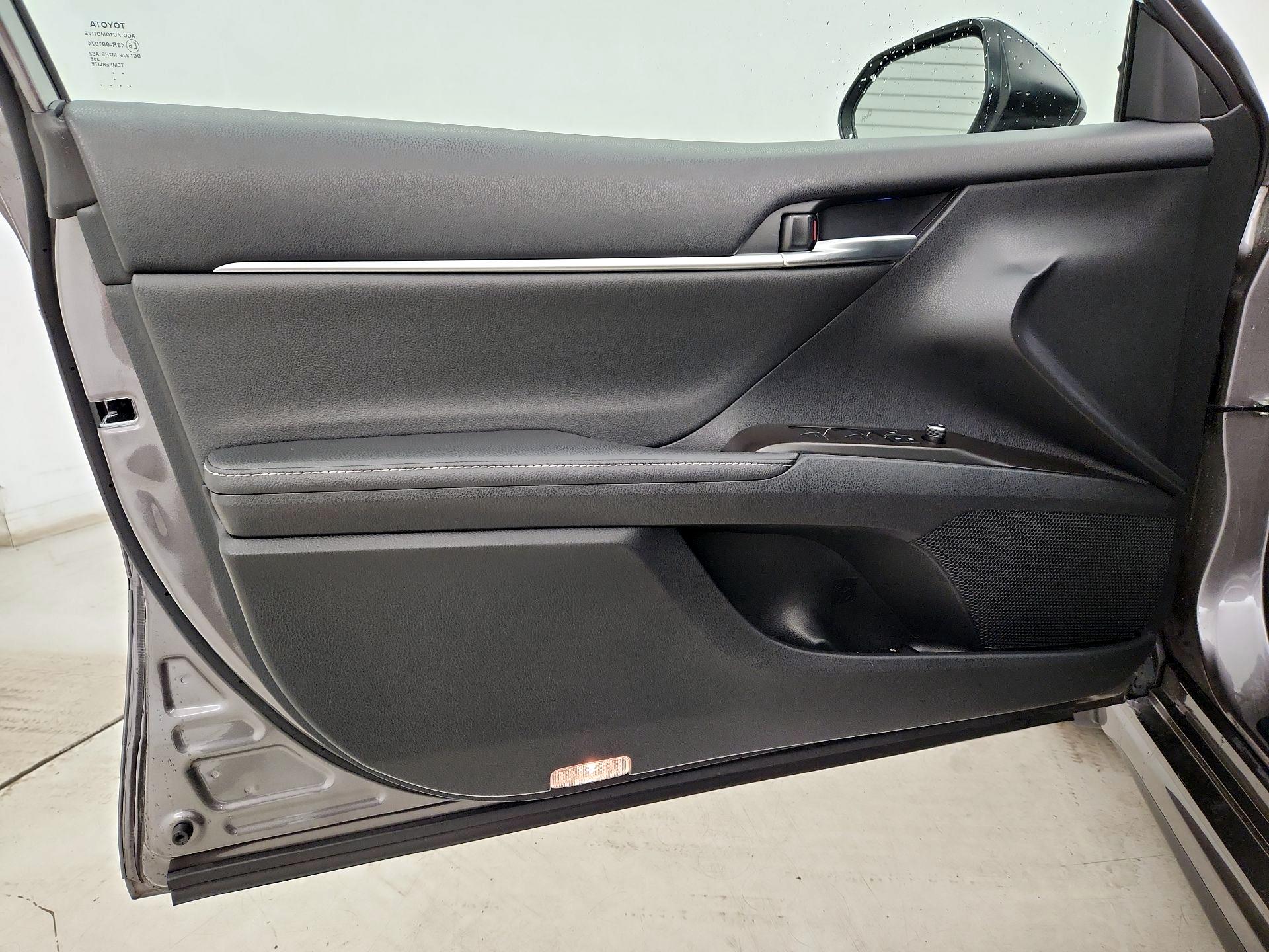 Thumbnail: 2023 Toyota Camry - 12