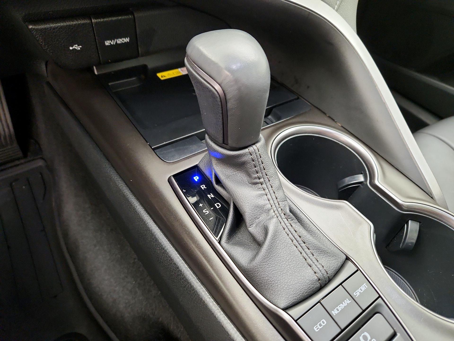 Thumbnail: 2023 Toyota Camry - 17