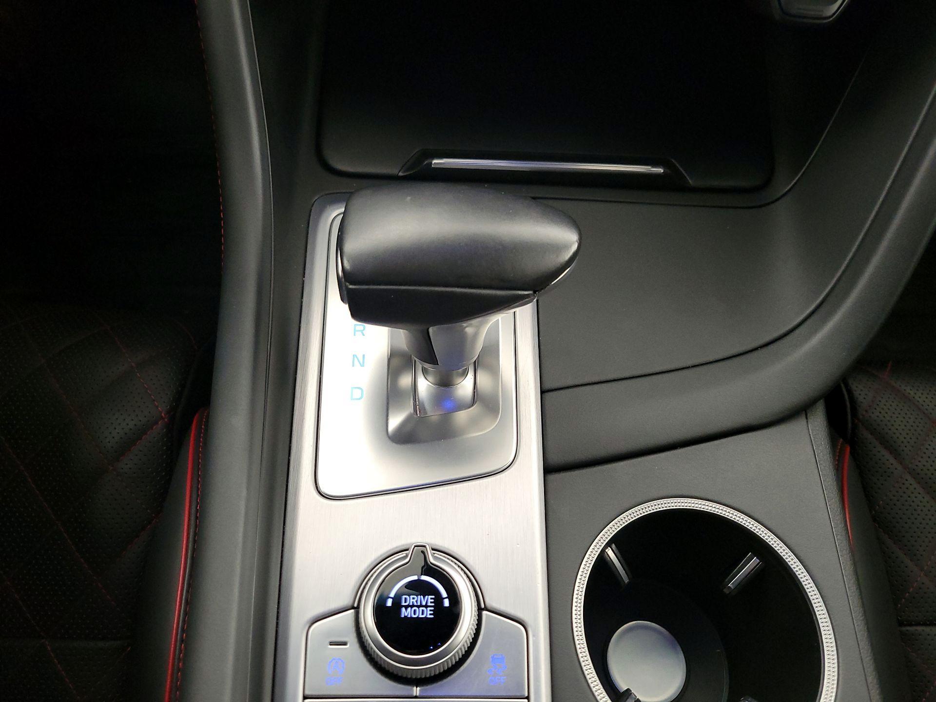 Thumbnail: 2019 Genesis G70 - 18