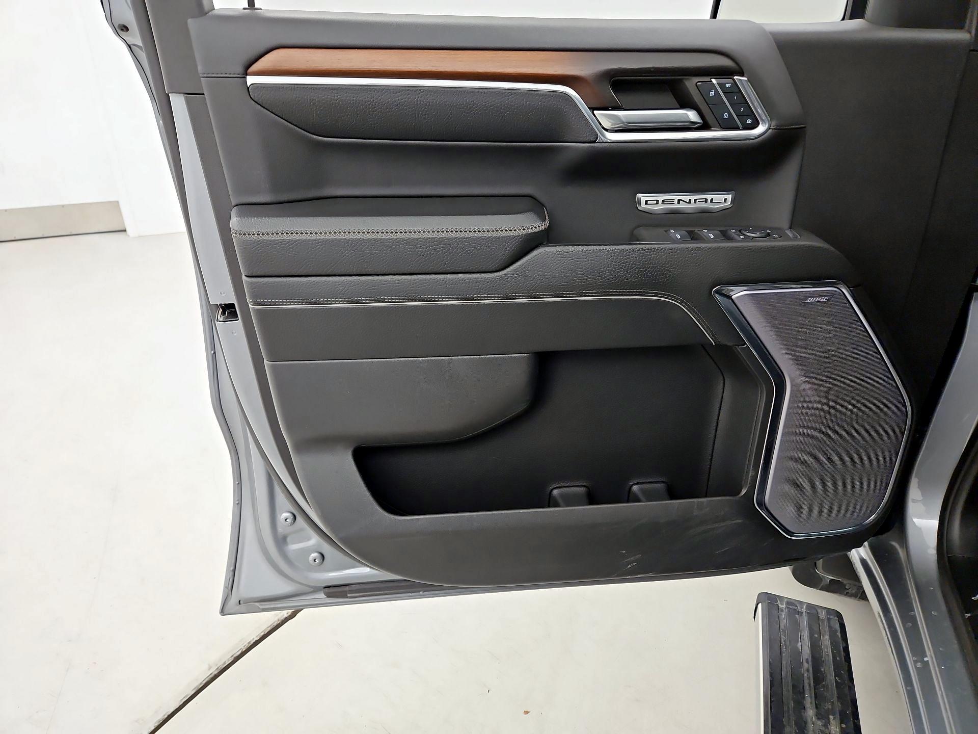 Thumbnail: 2024 GMC Sierra 1500 - 12