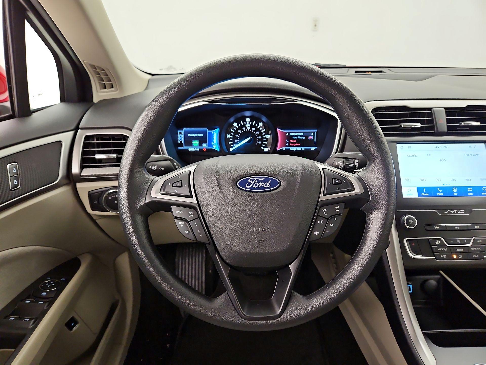 Thumbnail: 2020 Ford Fusion - 10