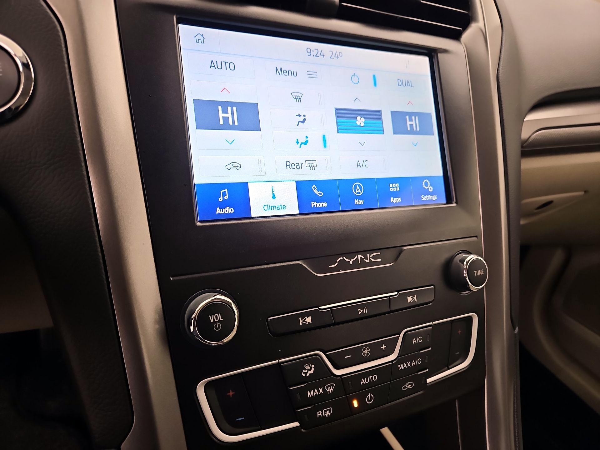 Thumbnail: 2020 Ford Fusion - 17