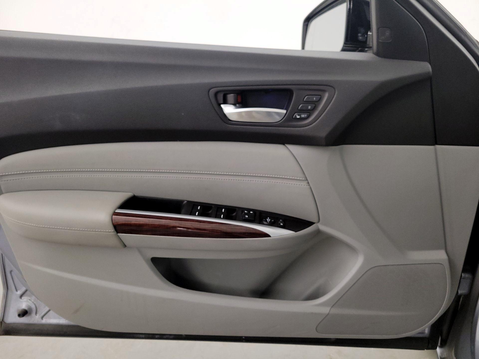 Thumbnail: 2015 Acura TLX - 12