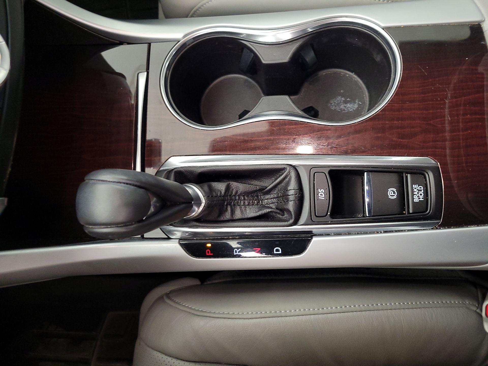 Thumbnail: 2015 Acura TLX - 18