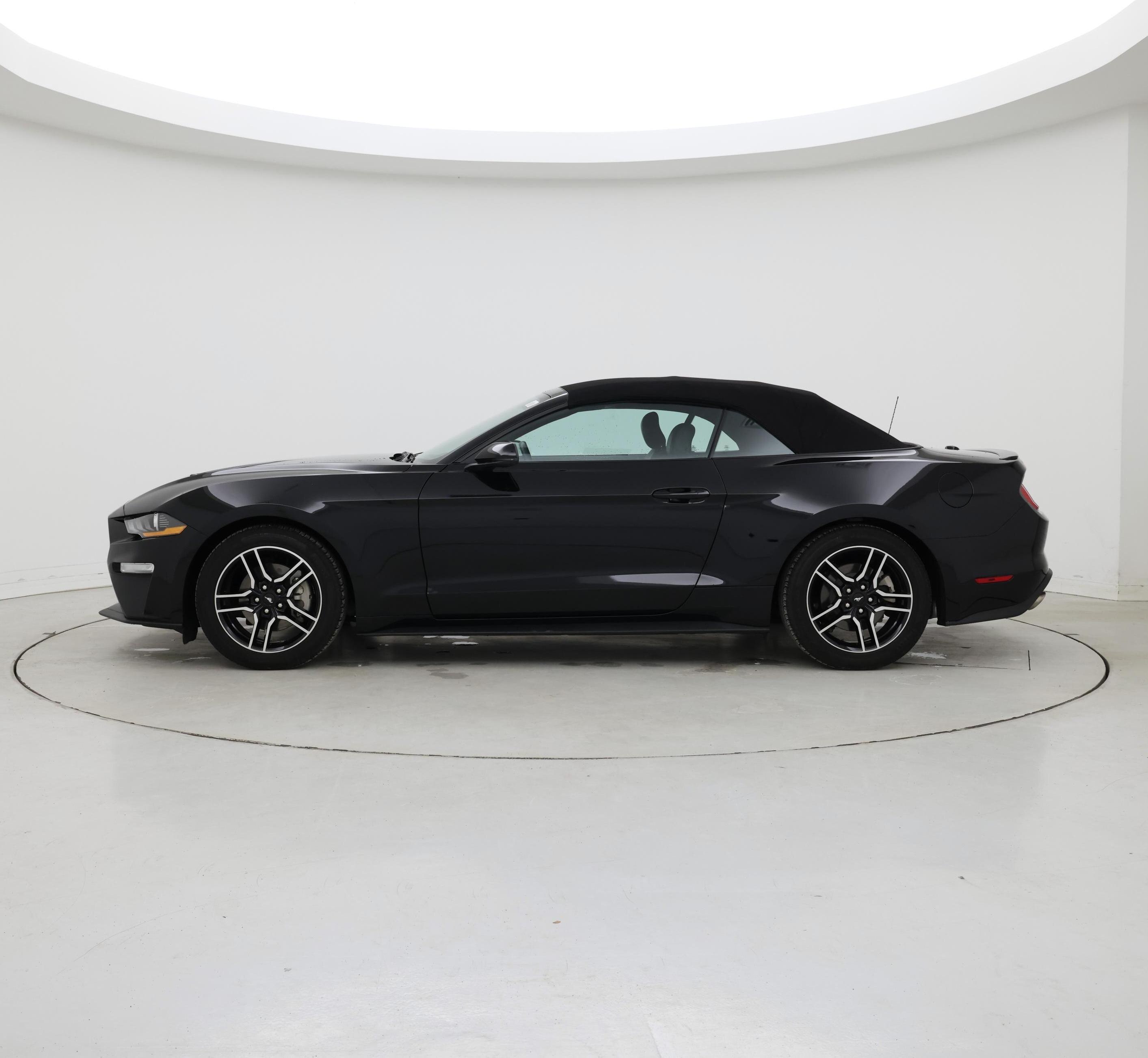 Thumbnail: 2020 Ford Mustang - 3