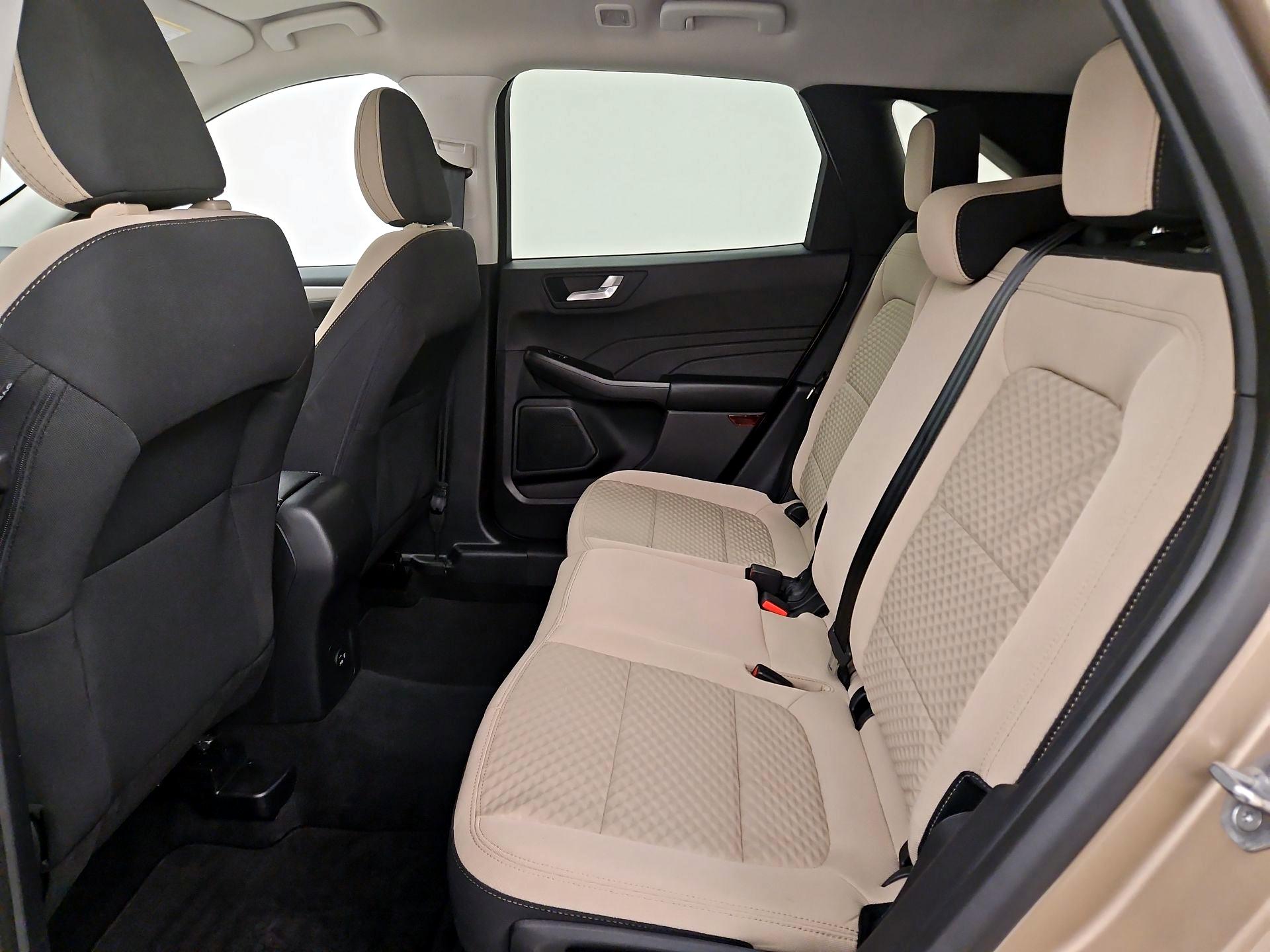 Thumbnail: 2021 Ford Escape - 19