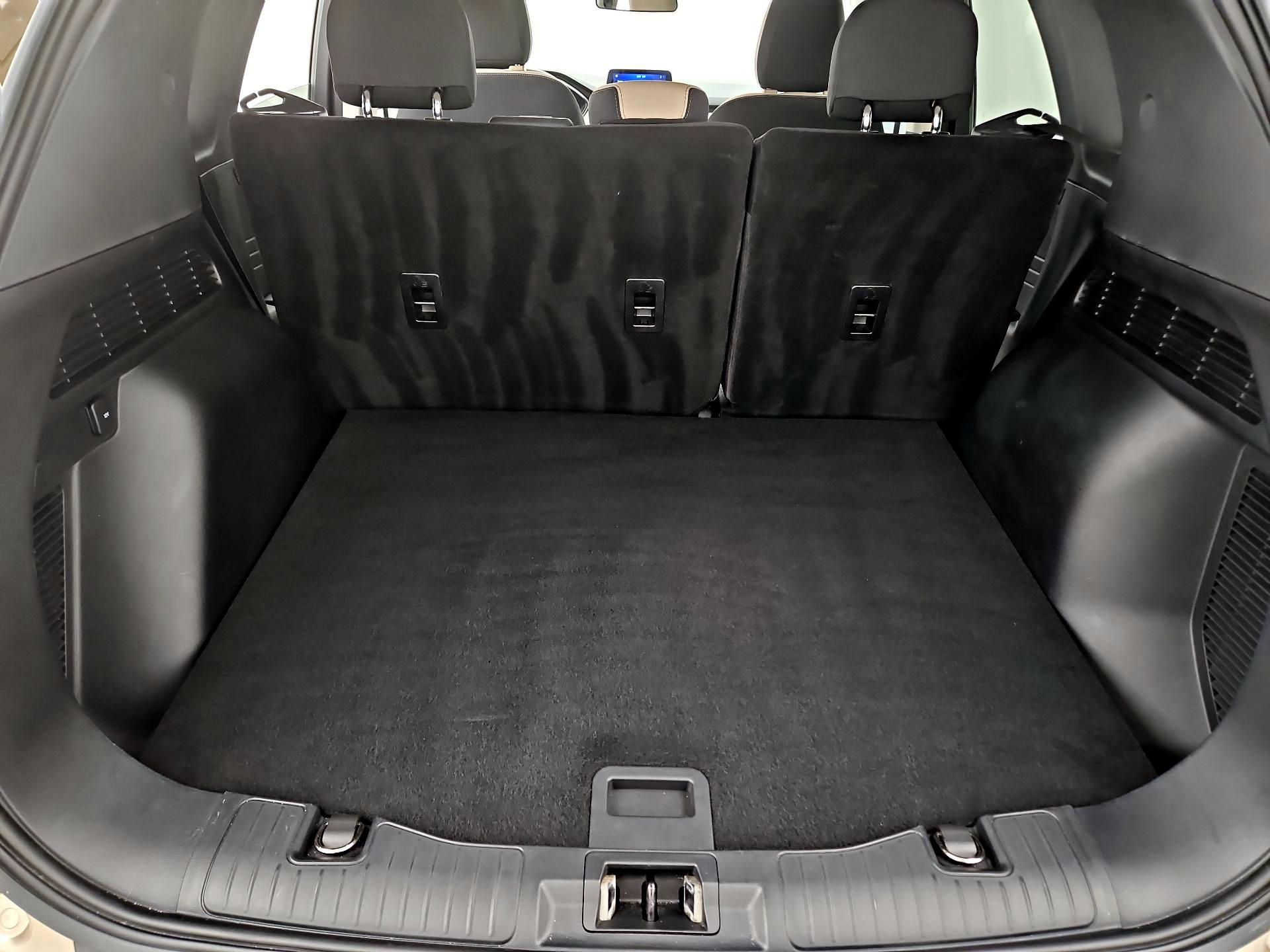 Thumbnail: 2021 Ford Escape - 20