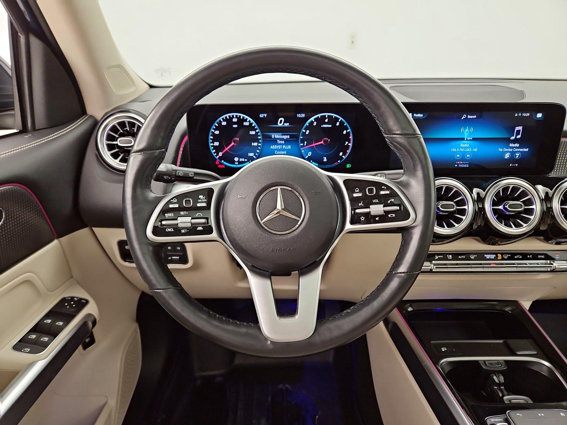 Thumbnail: 2022 Mercedes-Benz GLB - 10