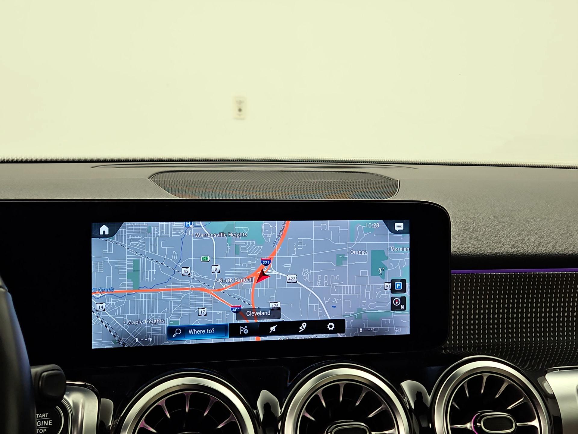 Thumbnail: 2022 Mercedes-Benz GLB - 14