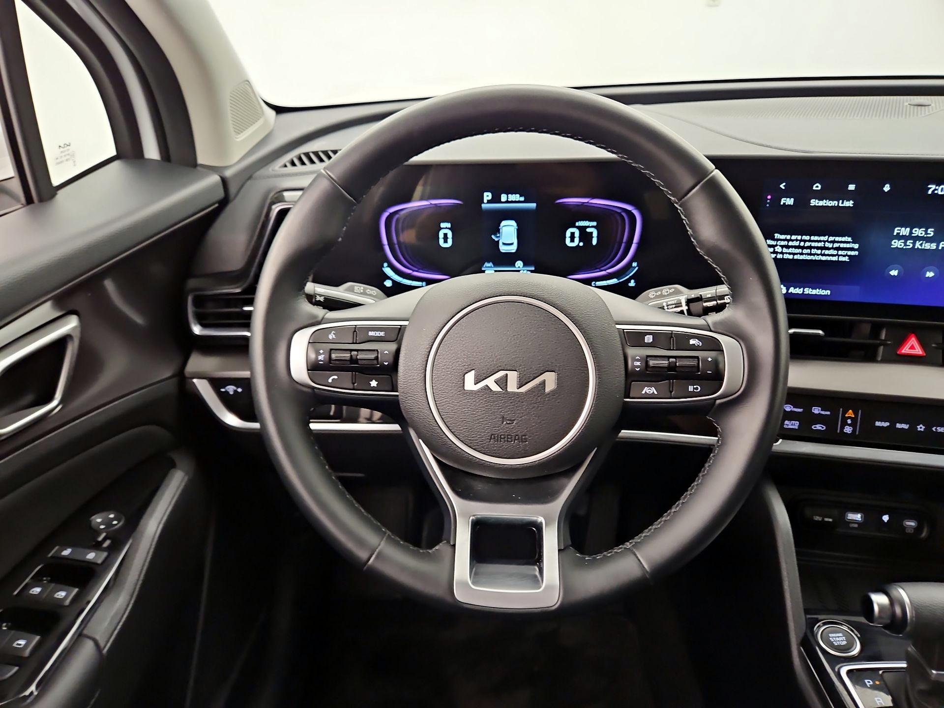 Thumbnail: 2023 Kia Sportage - 10